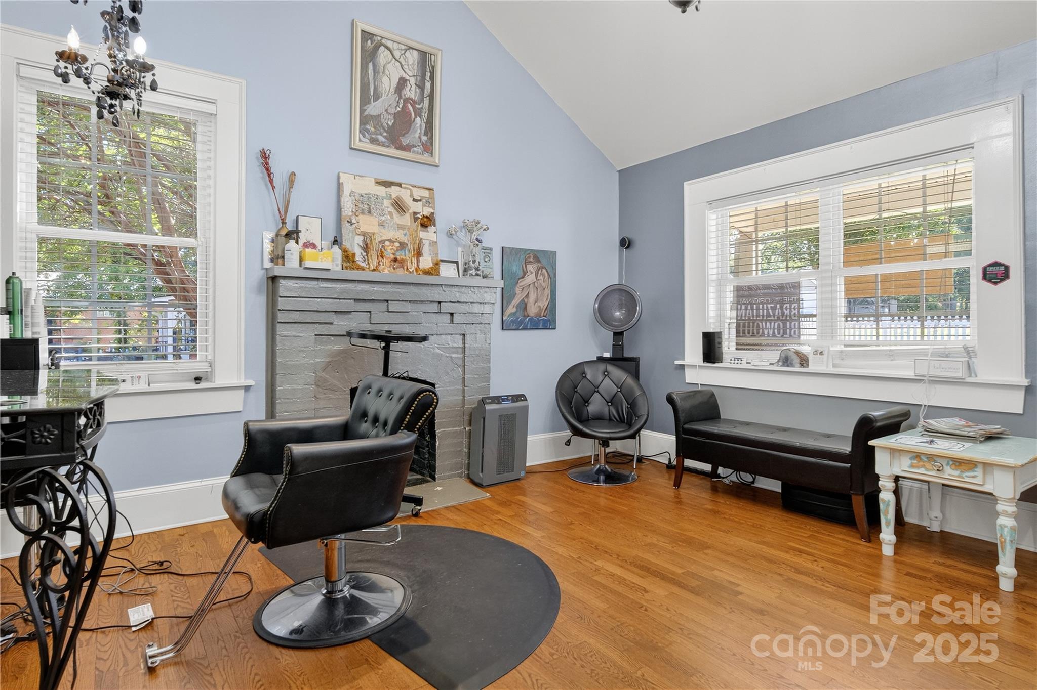 19428 Zion Avenue Property Photo 12