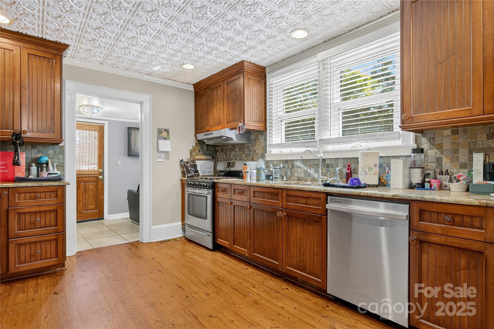 19428 Zion Avenue Property Photo 16