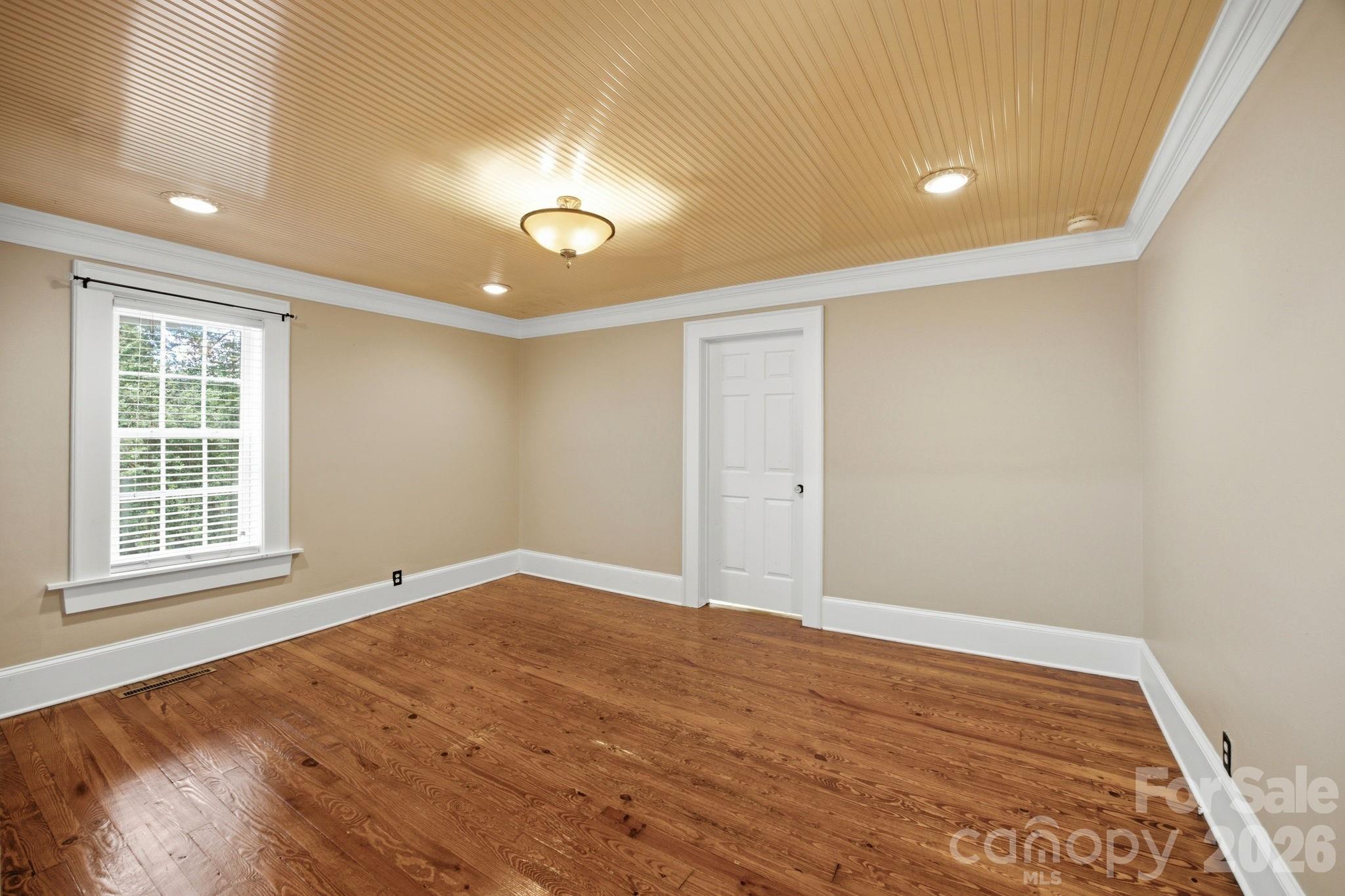 19428 Zion Avenue Property Photo 22