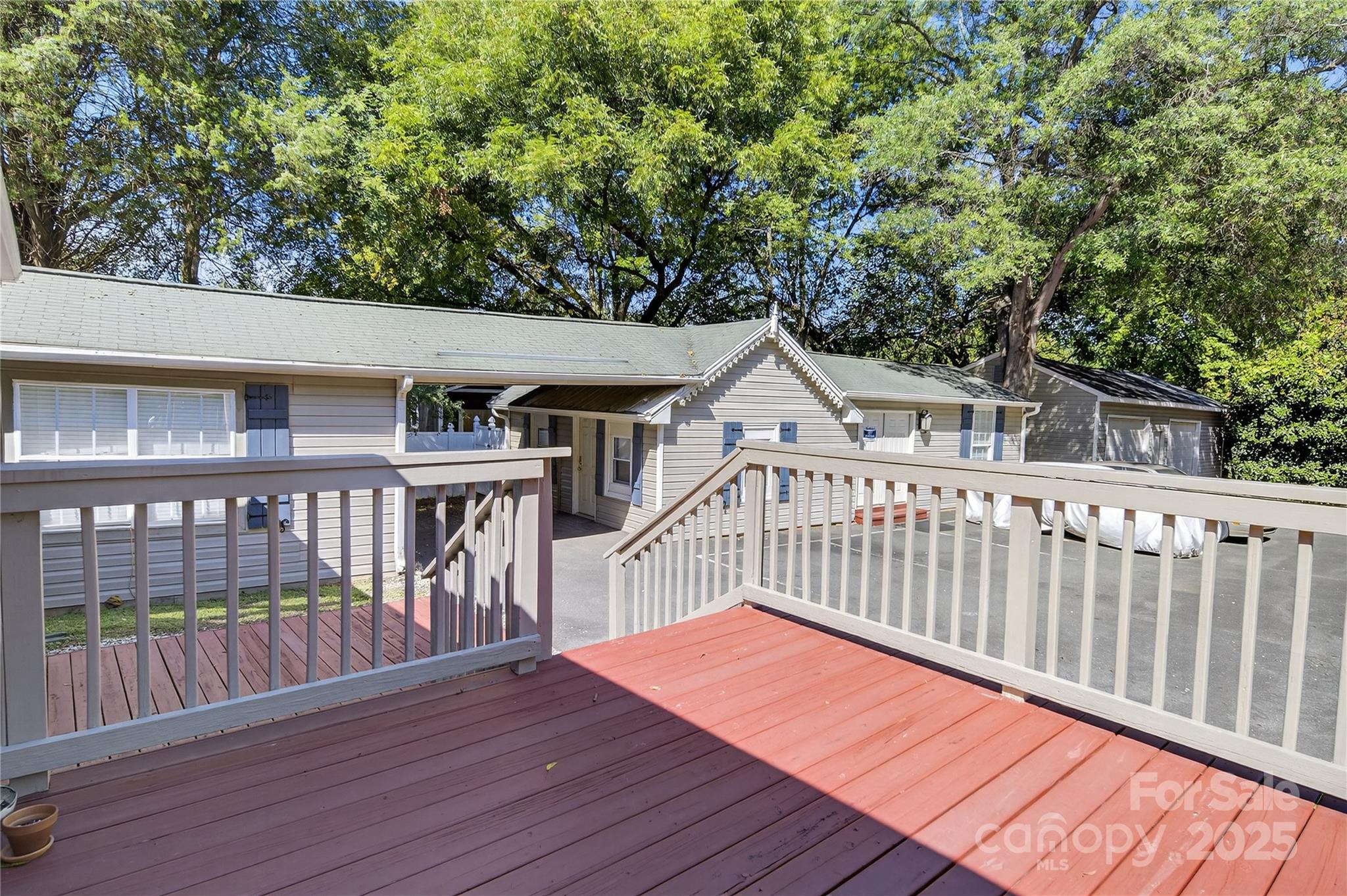 19428 Zion Avenue Property Photo 24