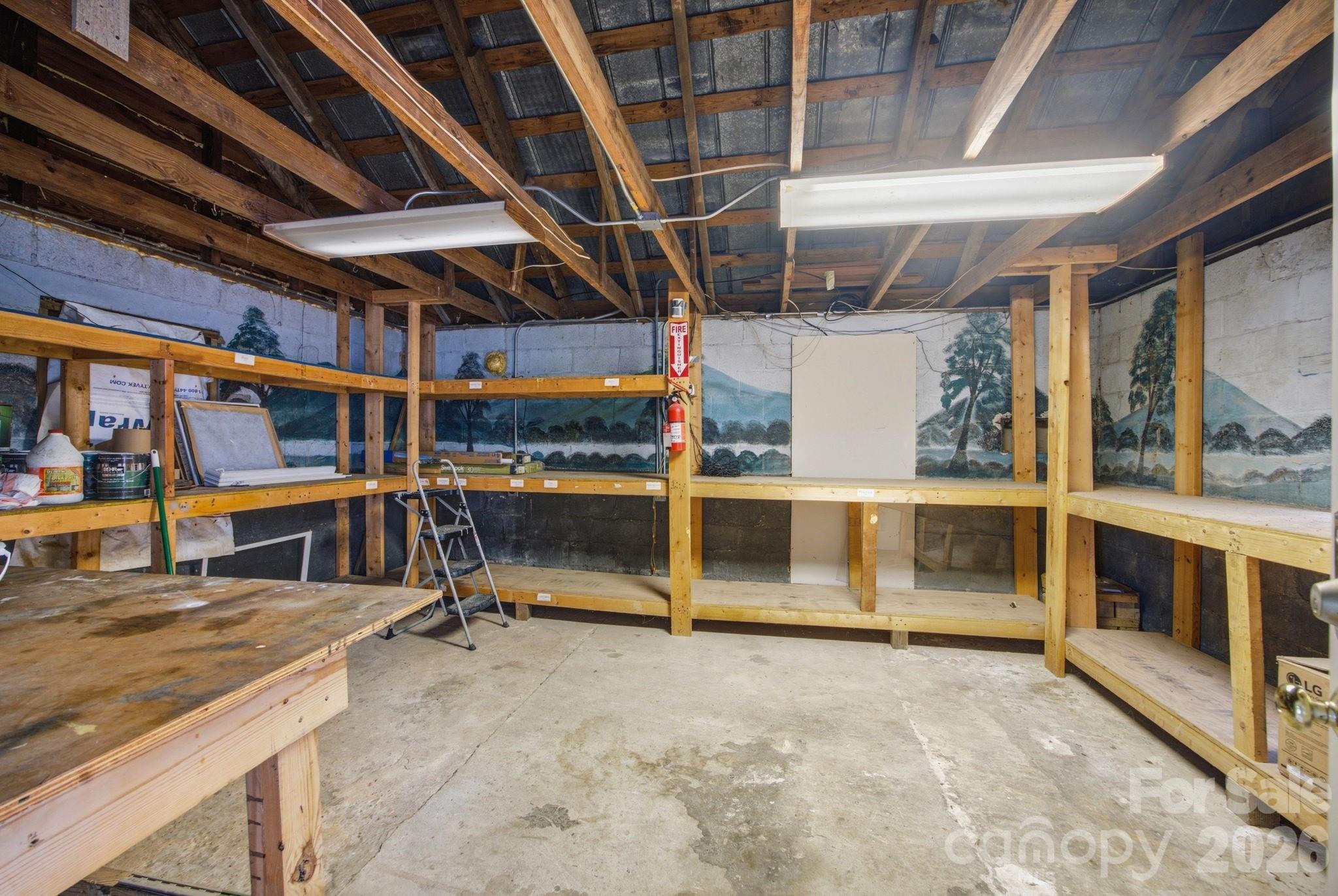 19428 Zion Avenue Property Photo 41