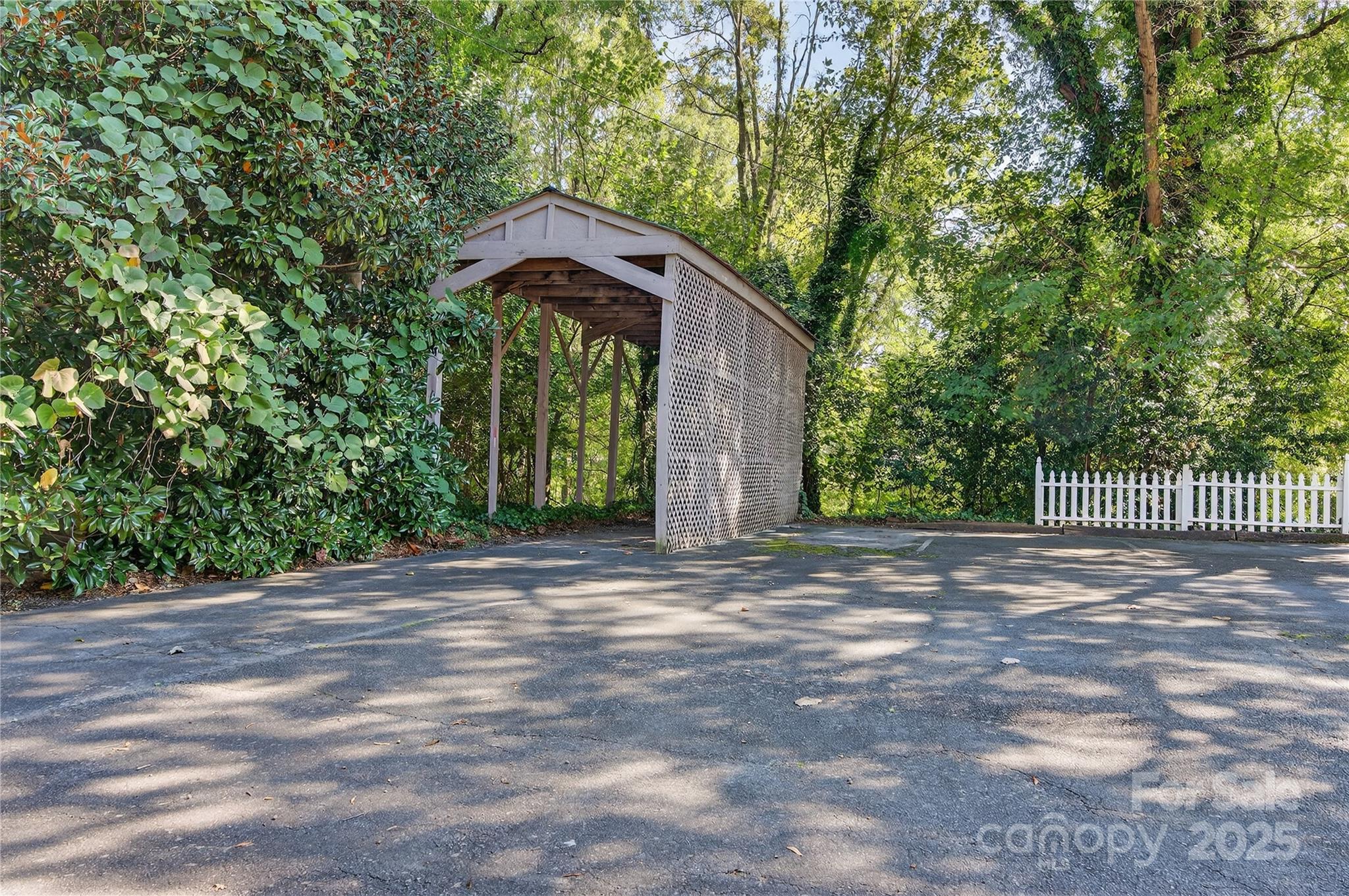 19428 Zion Avenue Property Photo 45