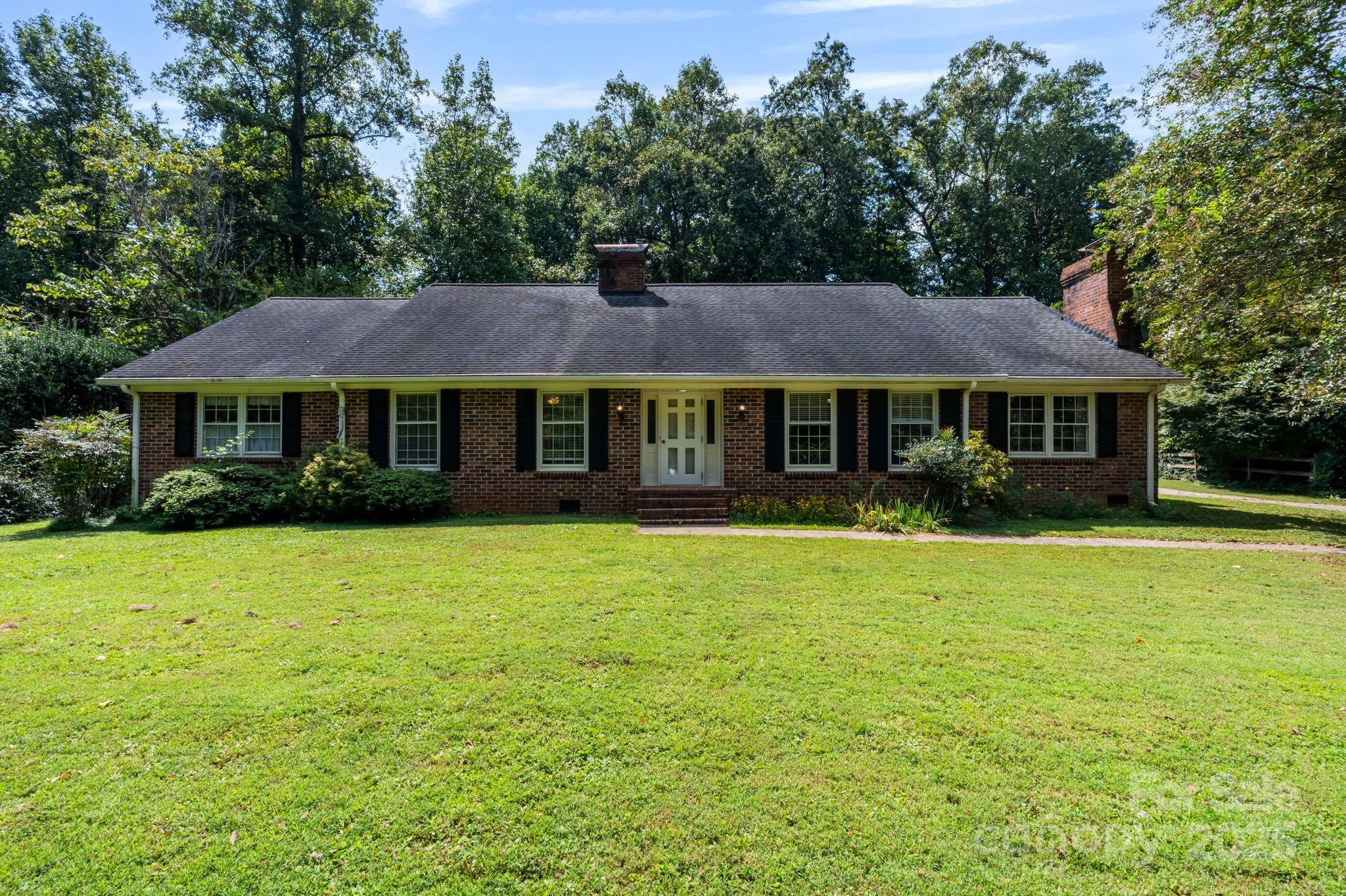 548 Lakenheath Lane Property Photo 1