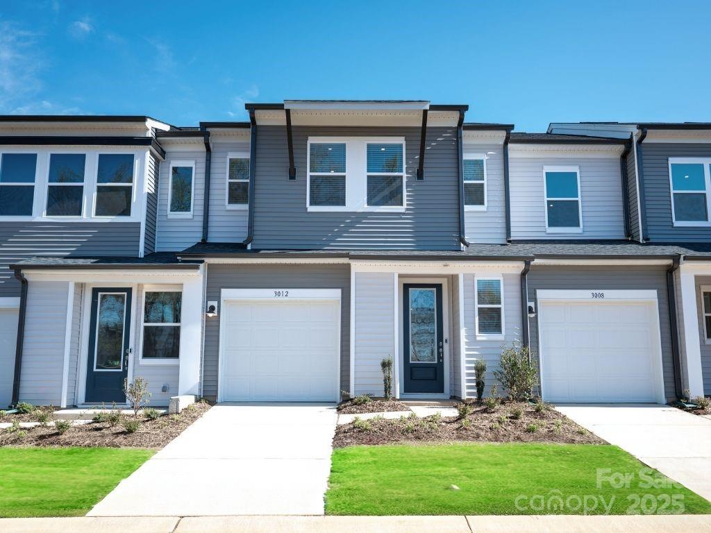 3012 Hutton Gardens Lane Property Photo 1