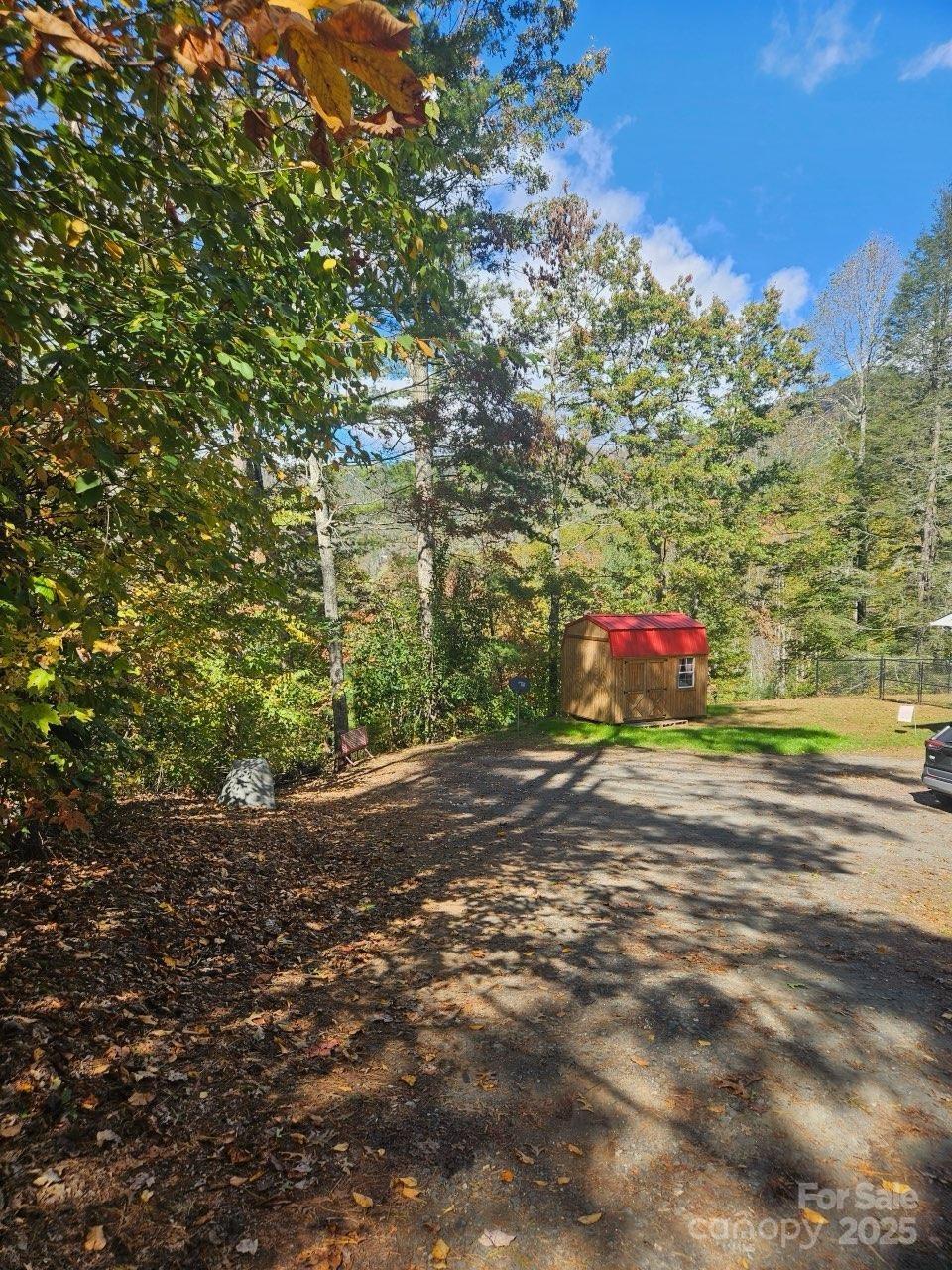 493 Spring Hill Road Property Photo 5