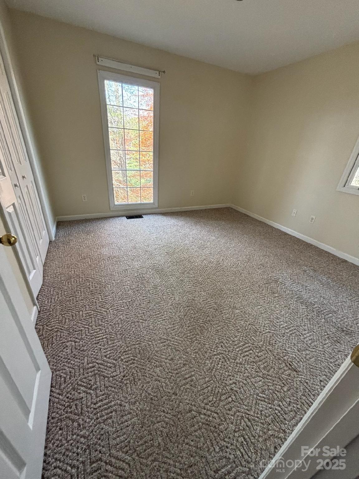 493 Spring Hill Road Property Photo 8