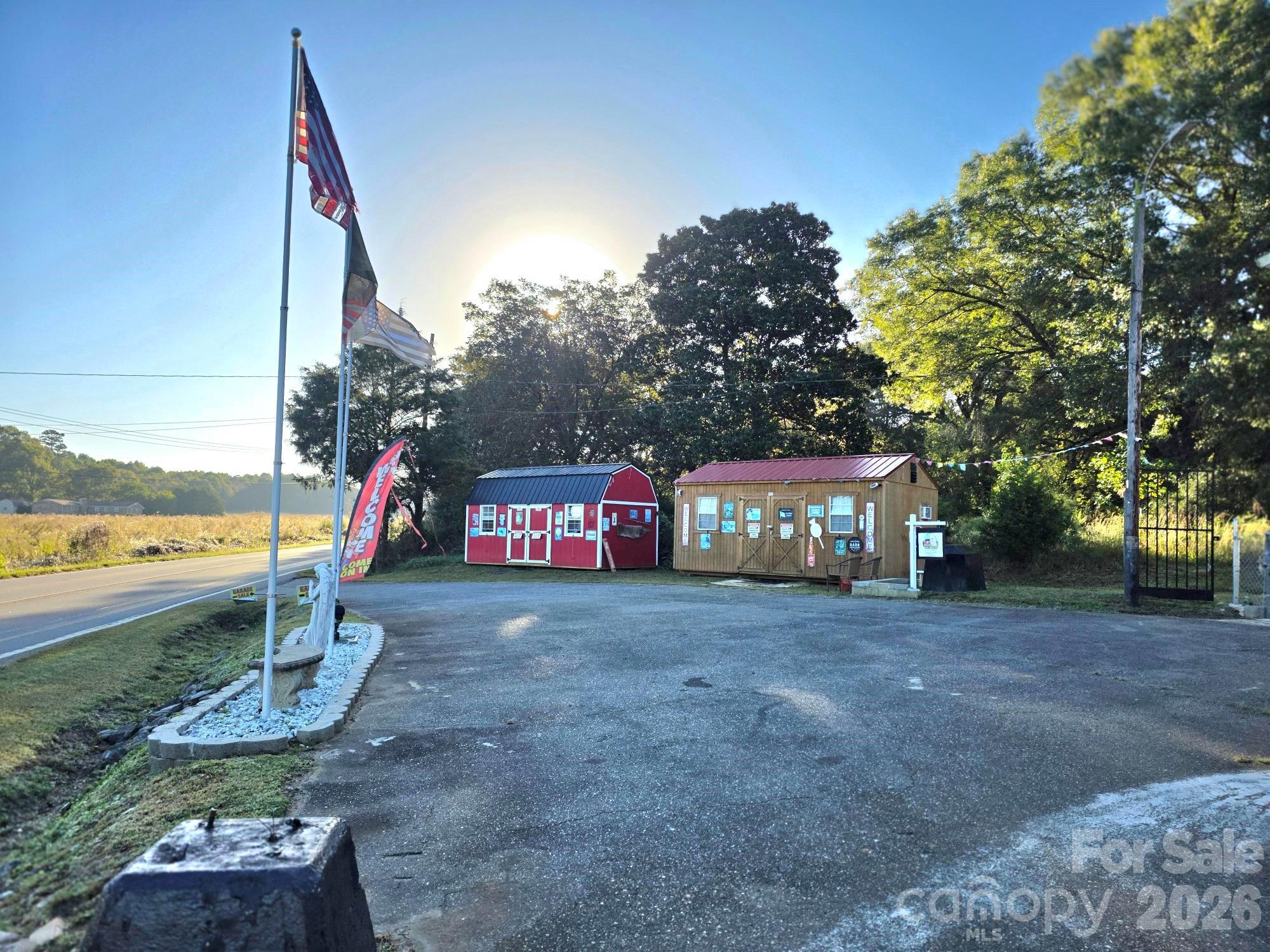 1437 Tryon Courthouse Road Property Photo 5