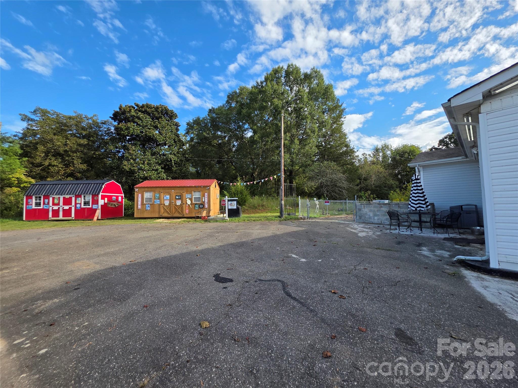 1437 Tryon Courthouse Road Property Photo 6
