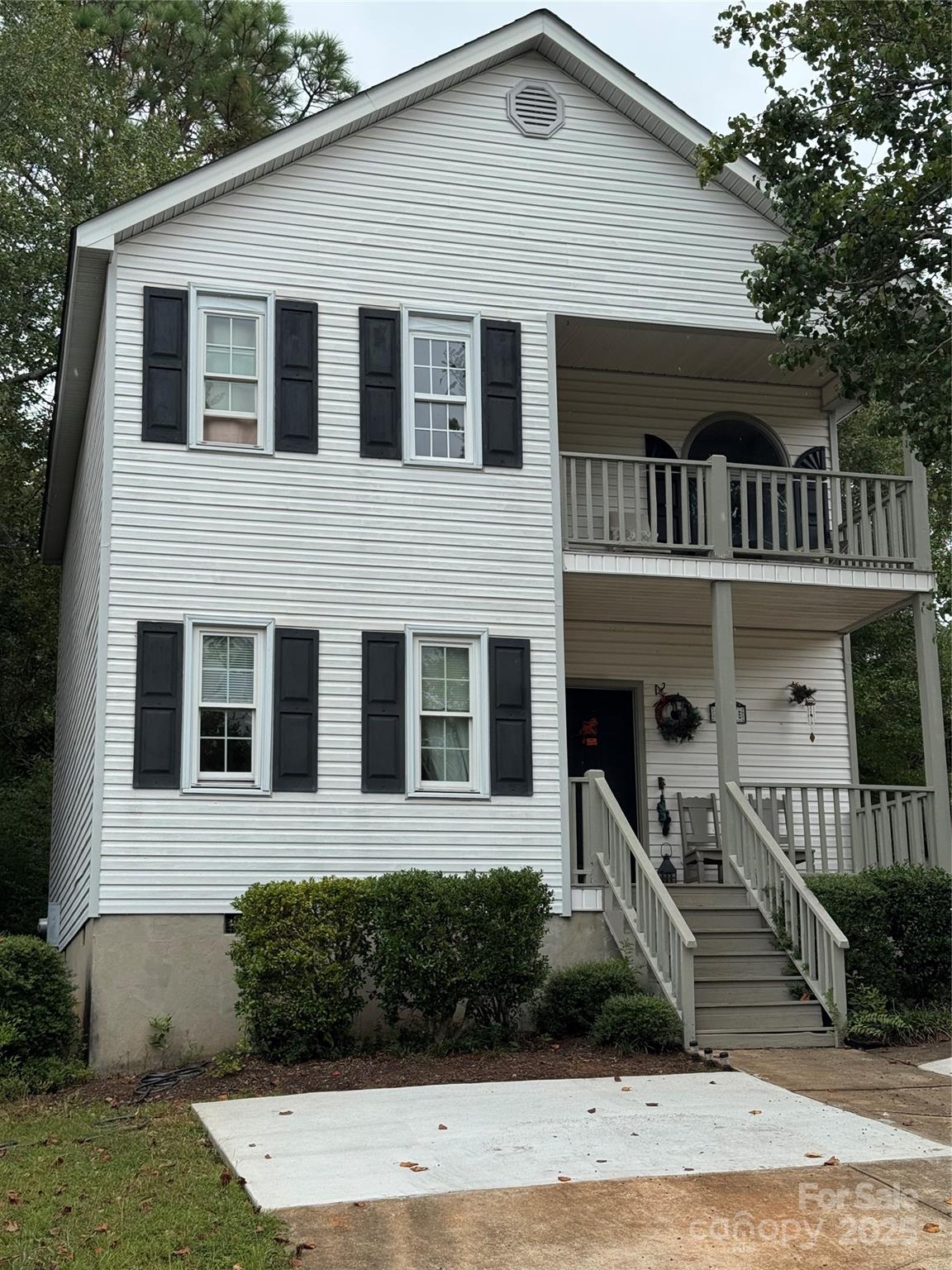 146 Charleston Boulevard Property Photo 1