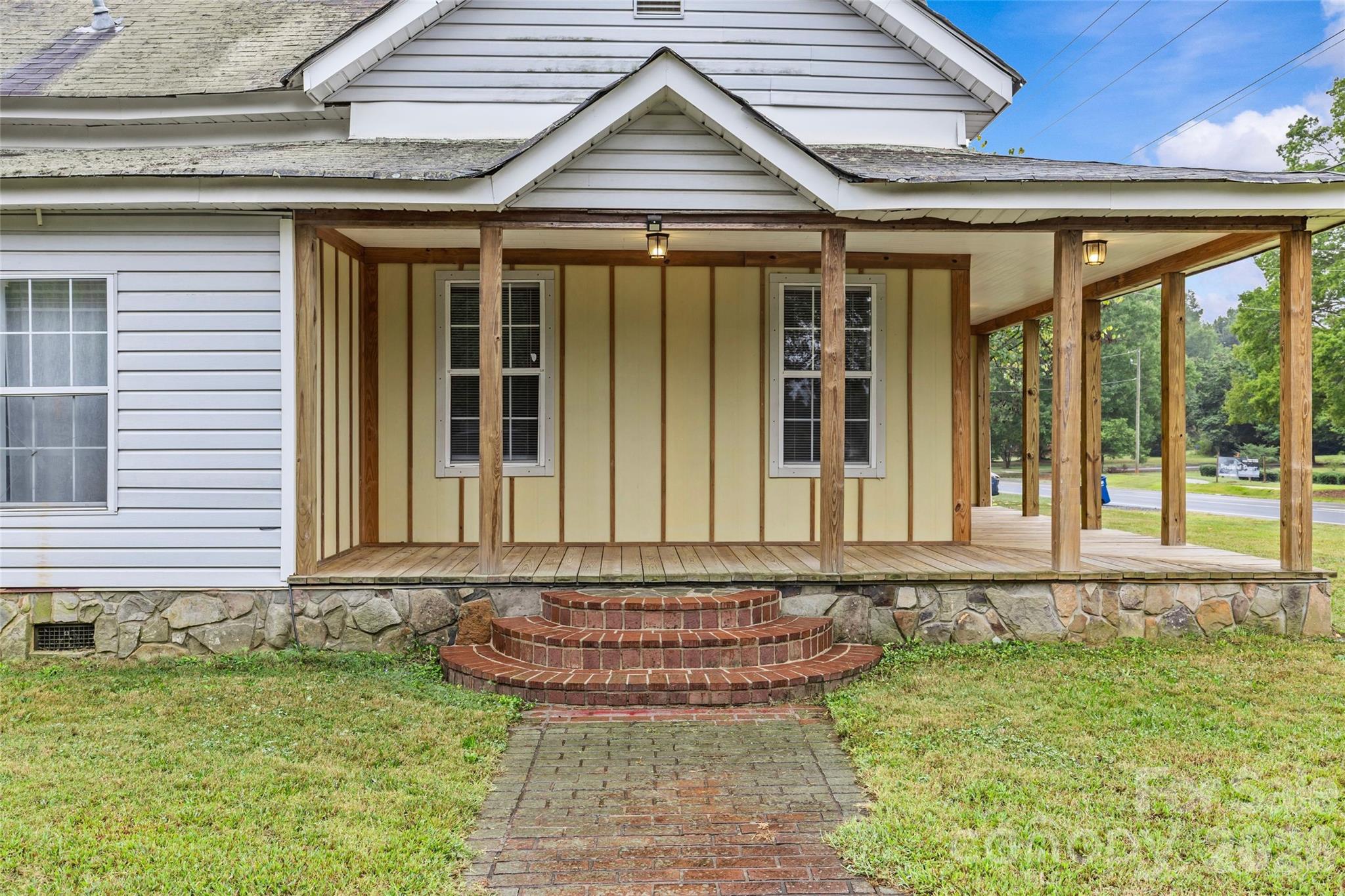 3824 Matthews Mint Hill Road Property Photo 4