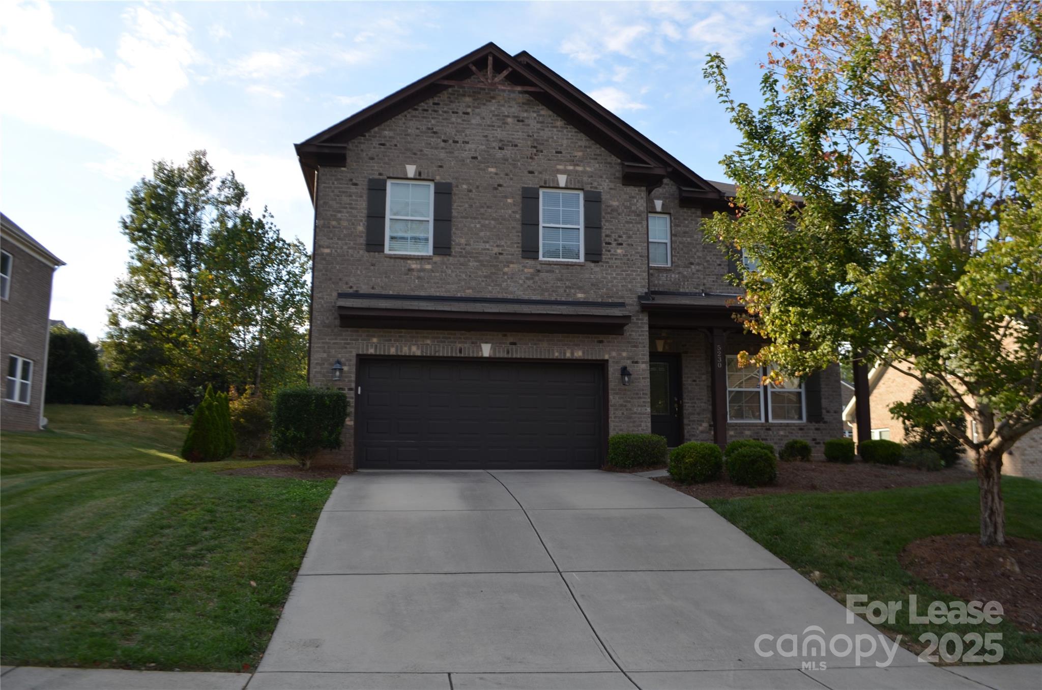 5230 Poplar Knoll Drive Property Photo 1