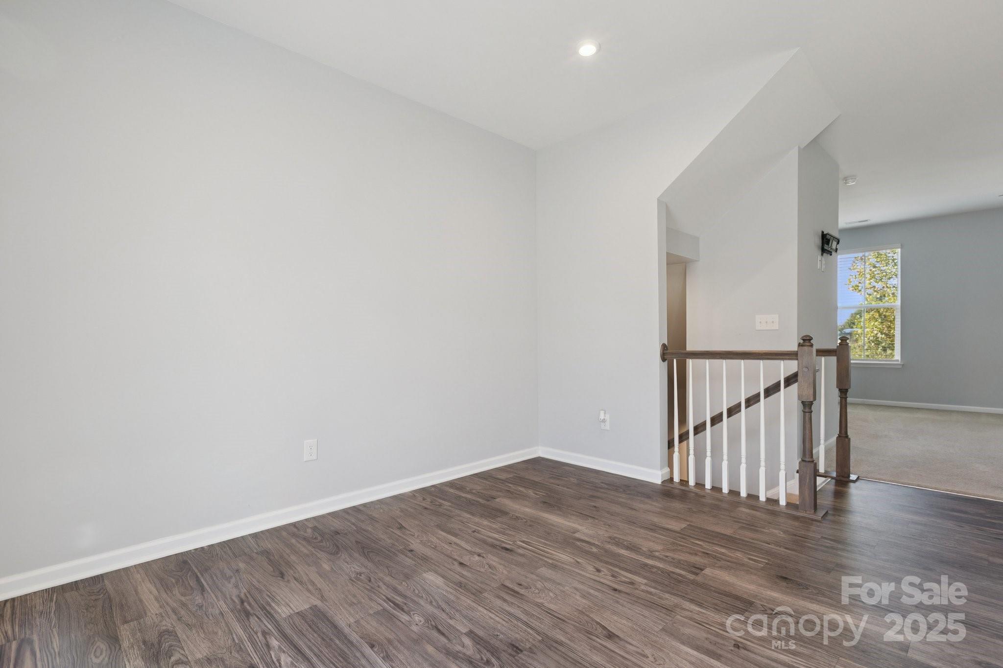 10832 Overlook Mountain Drive Property Photo 16