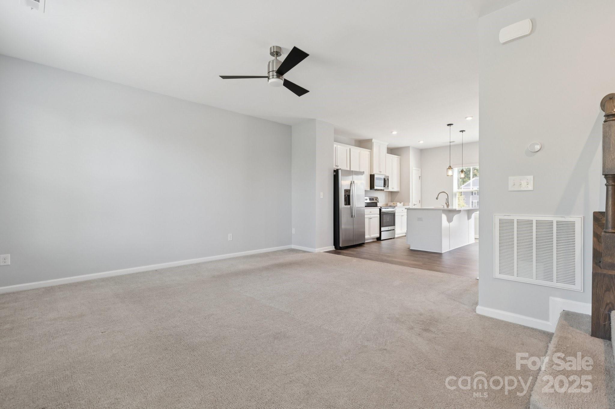 10832 Overlook Mountain Drive Property Photo 18