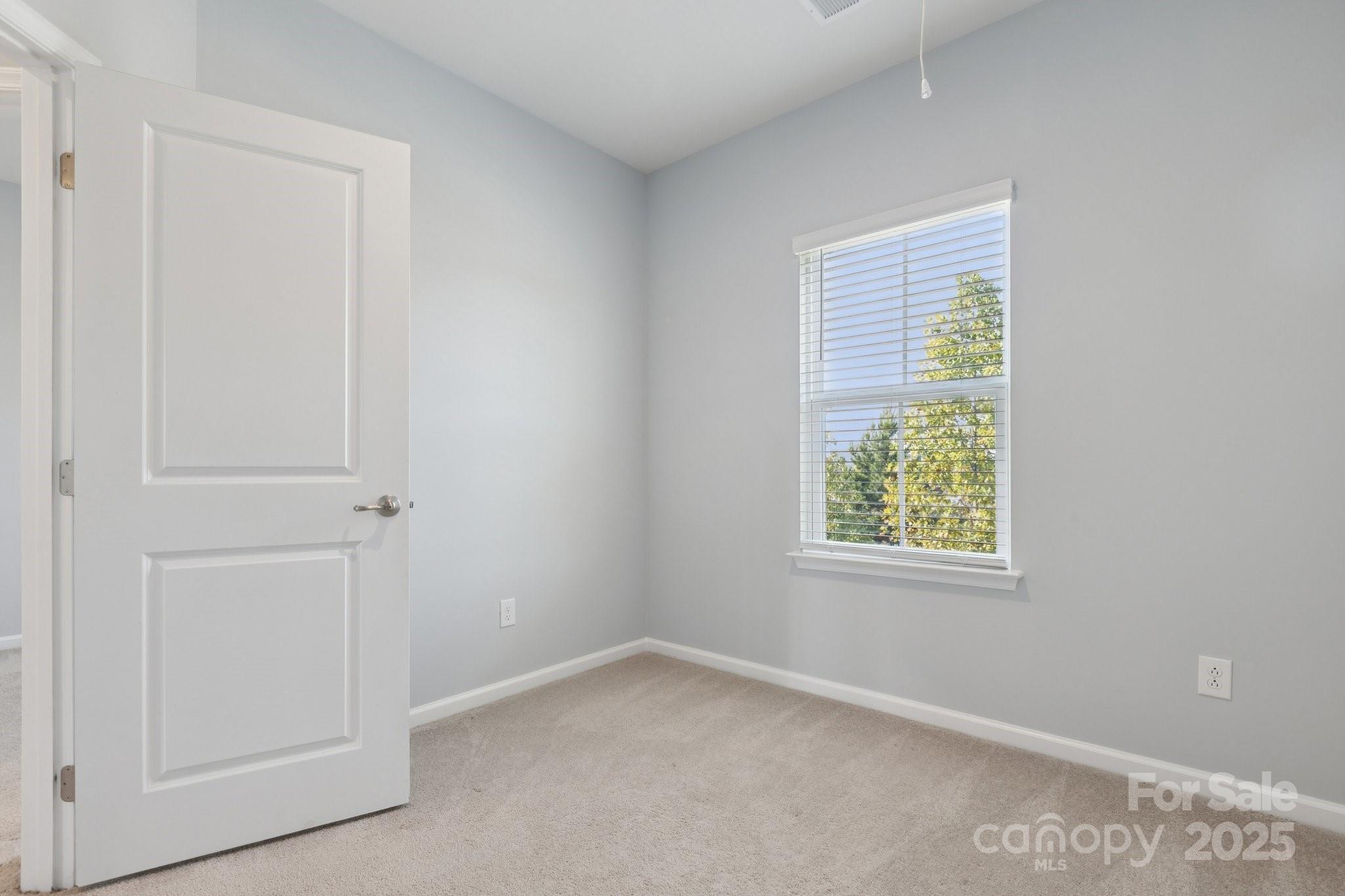 10832 Overlook Mountain Drive Property Photo 27