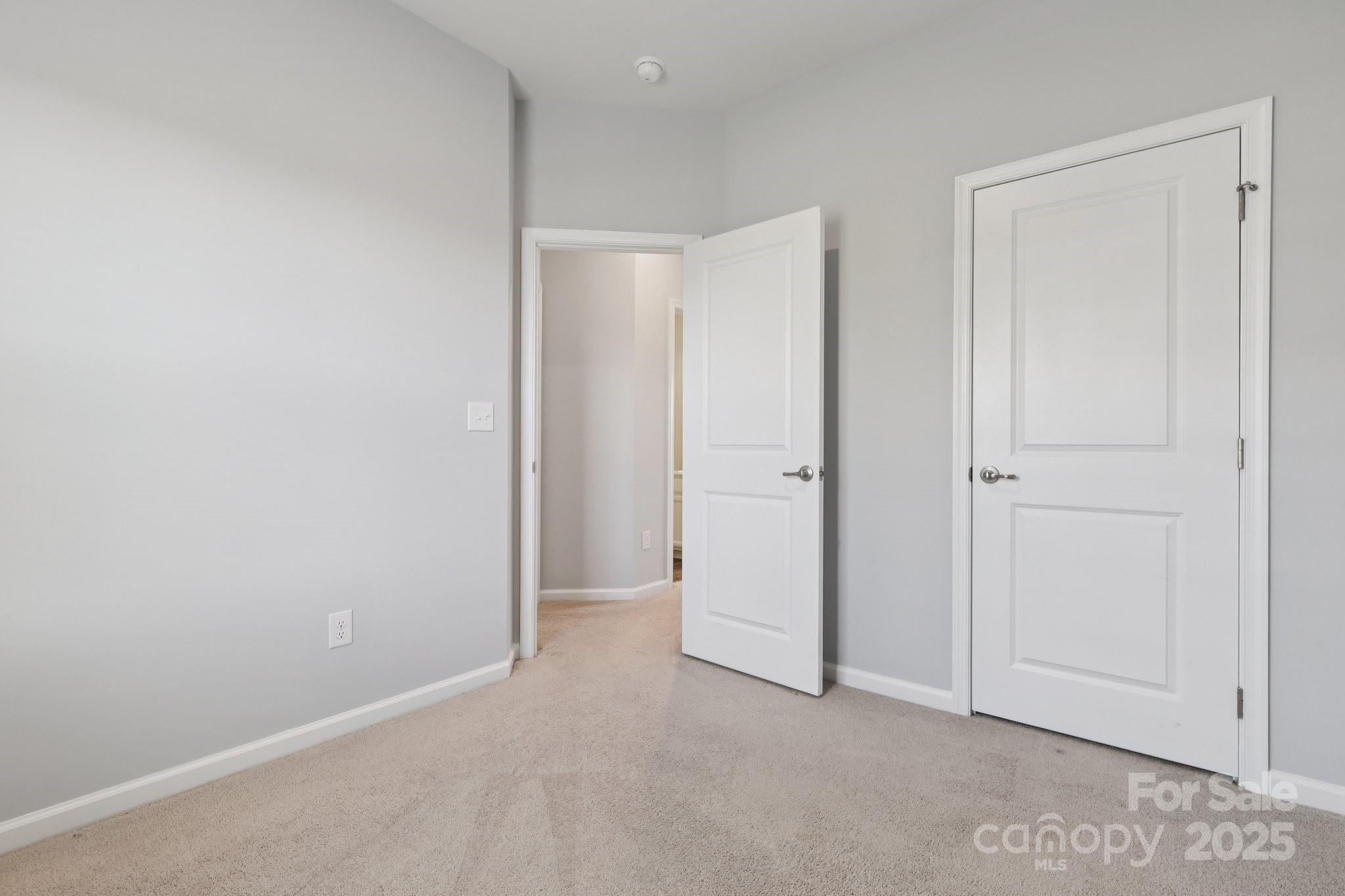 10832 Overlook Mountain Drive Property Photo 32