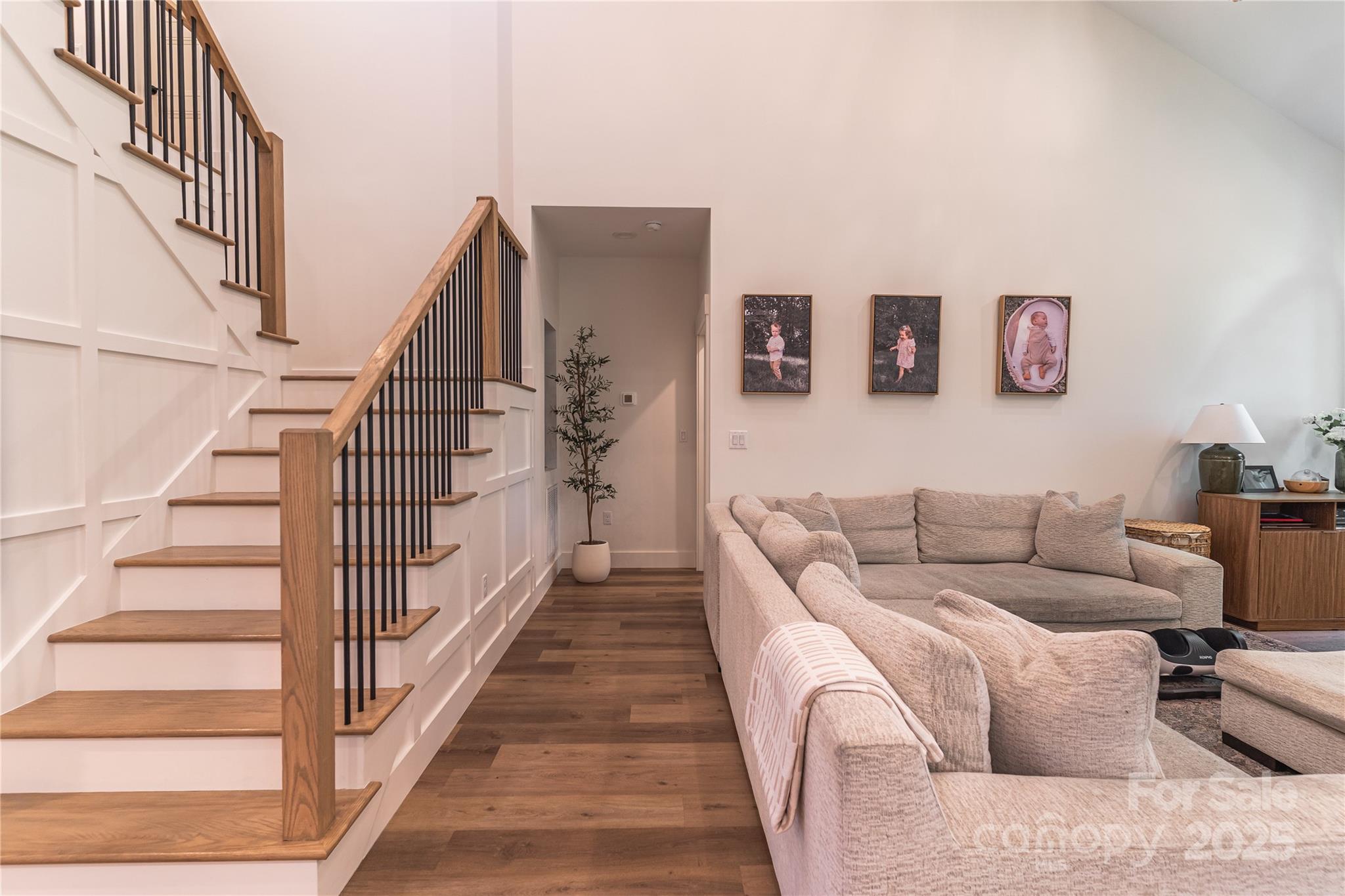 602 Kames Court Property Photo 4