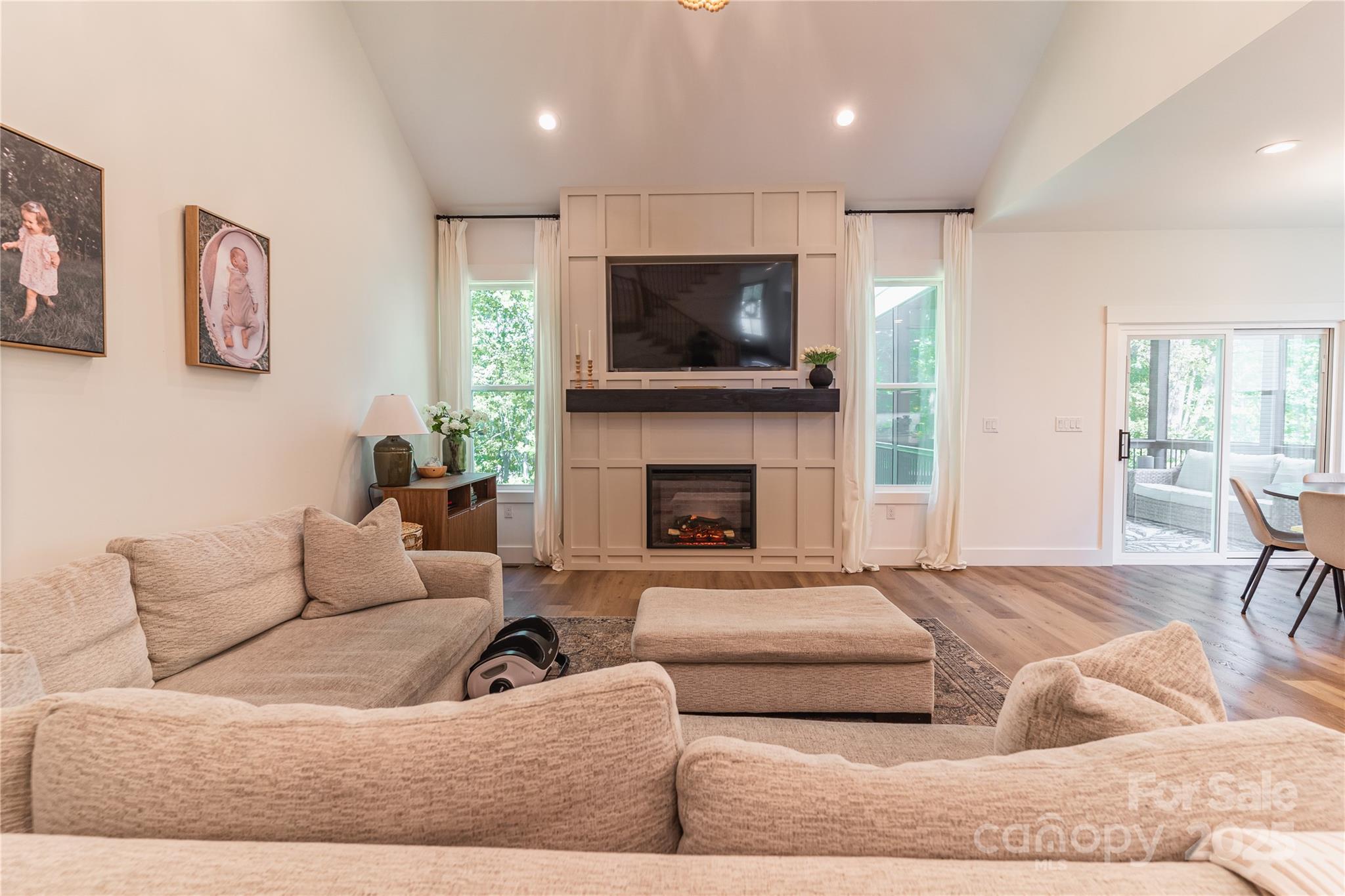602 Kames Court Property Photo 8