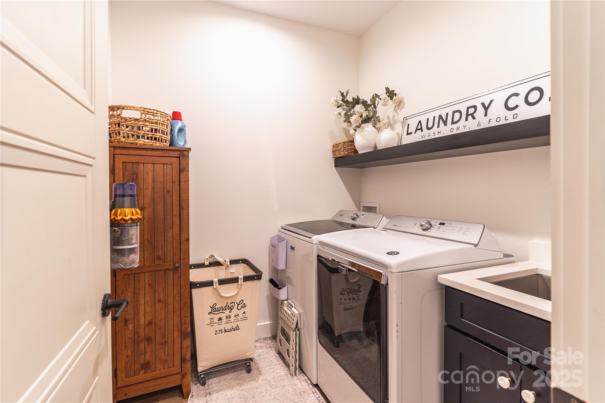 602 Kames Court Property Photo 34