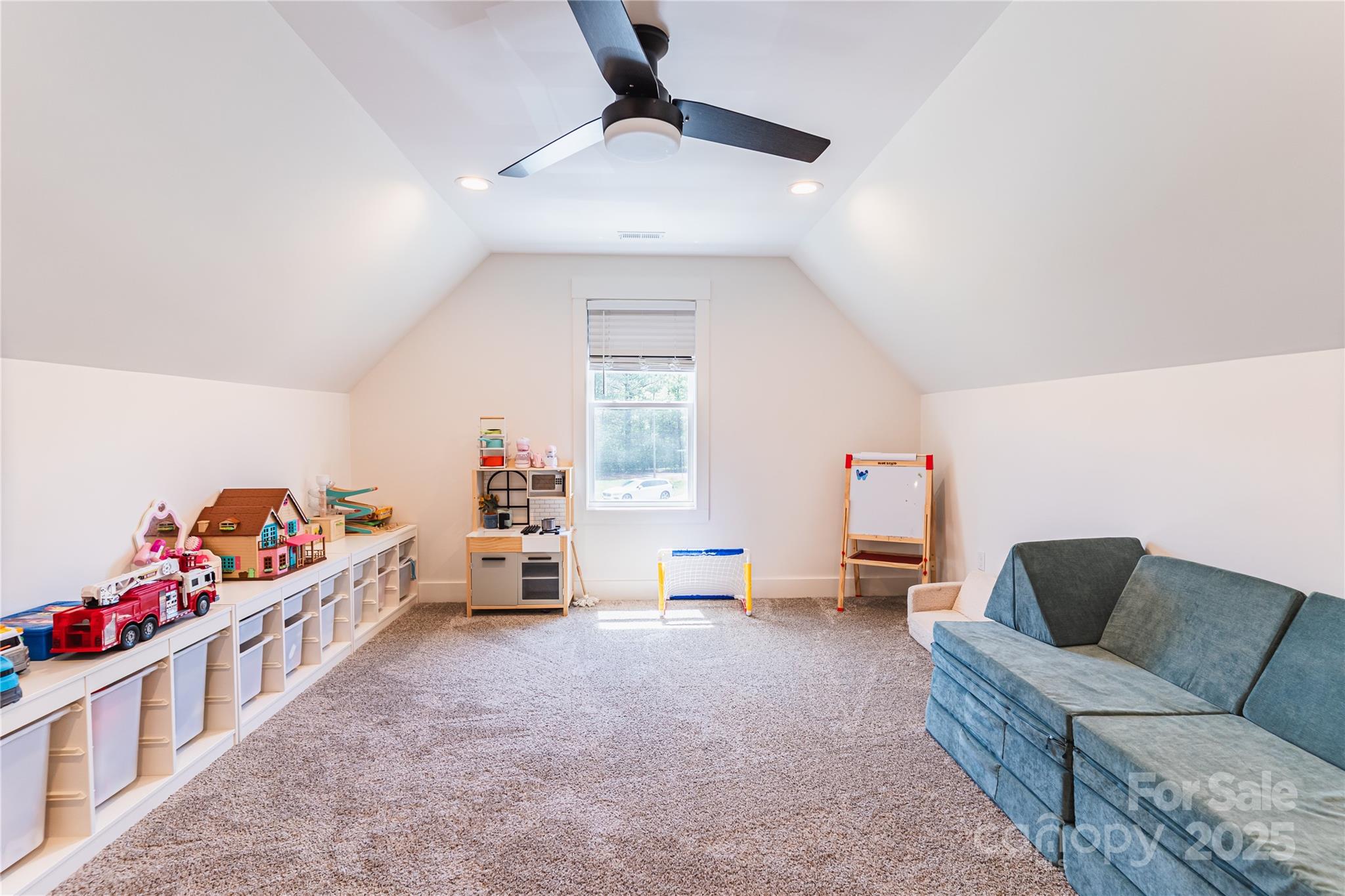 602 Kames Court Property Photo 40