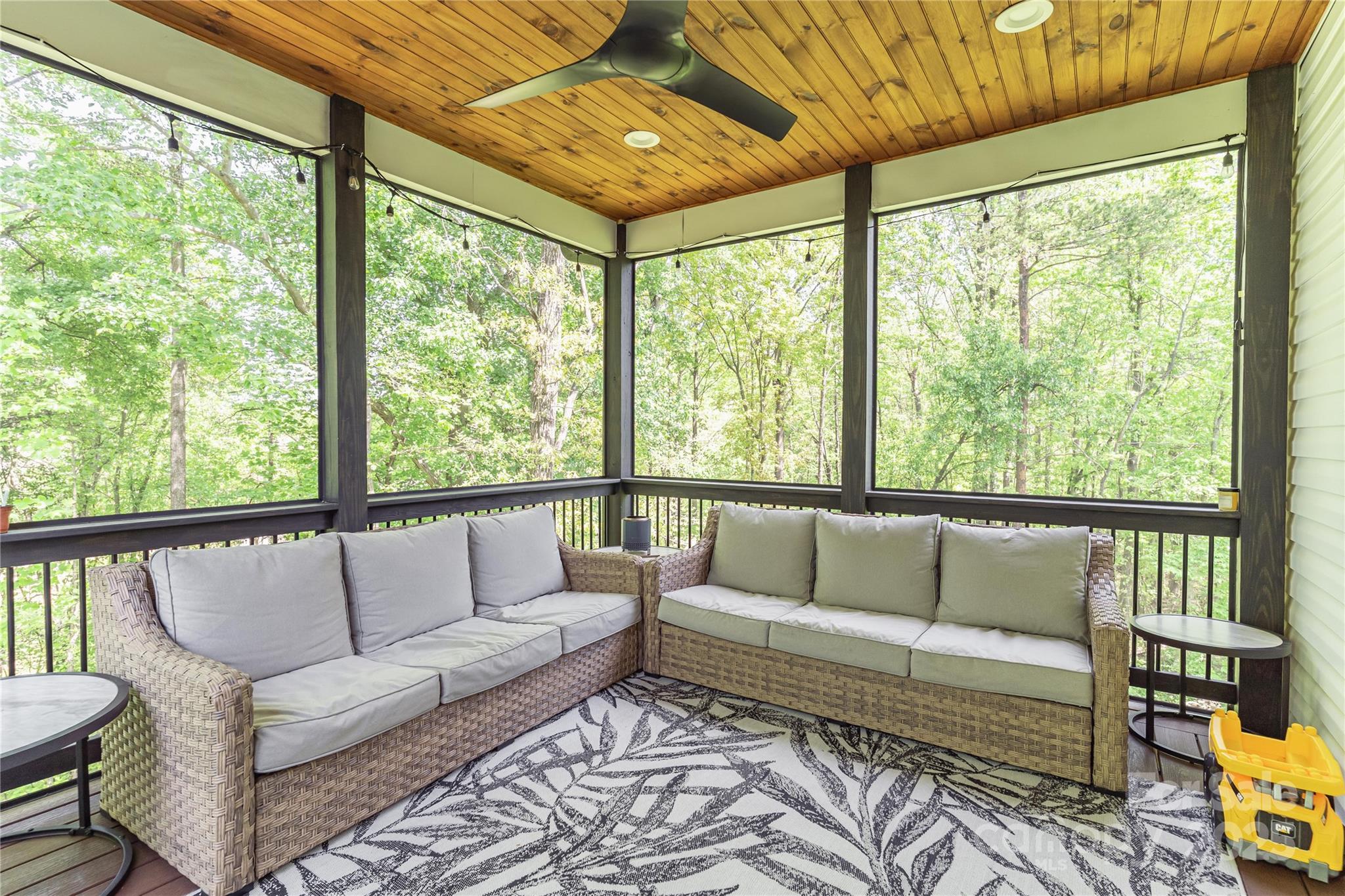 602 Kames Court Property Photo 42
