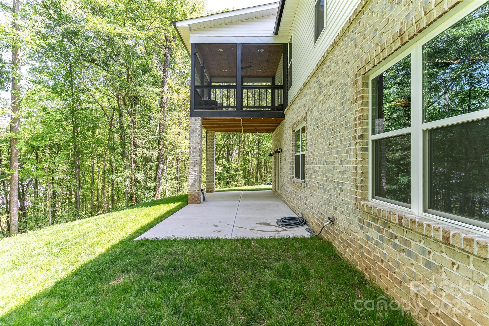602 Kames Court Property Photo 48