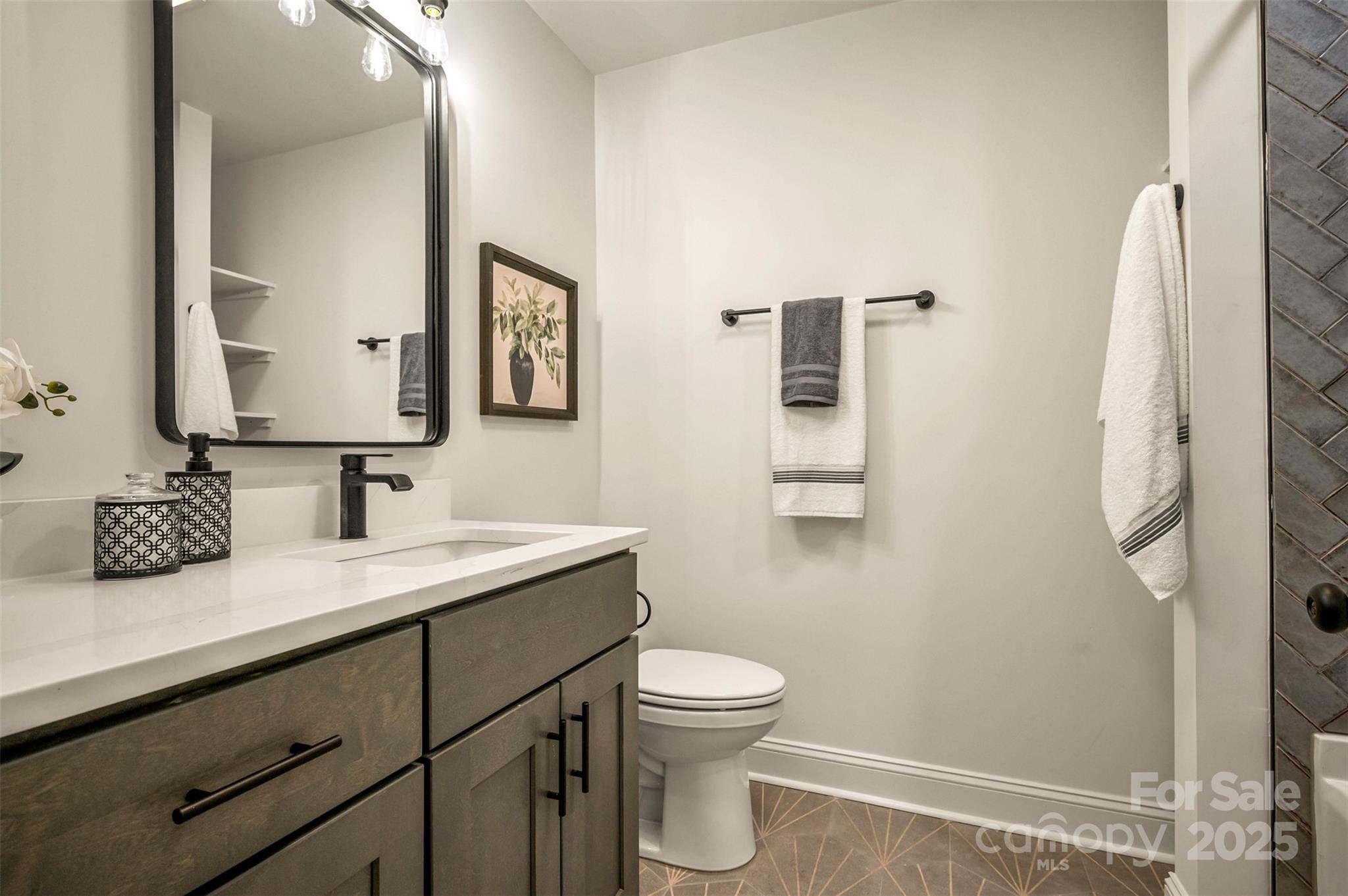 160 Lasae Lane Property Photo 18
