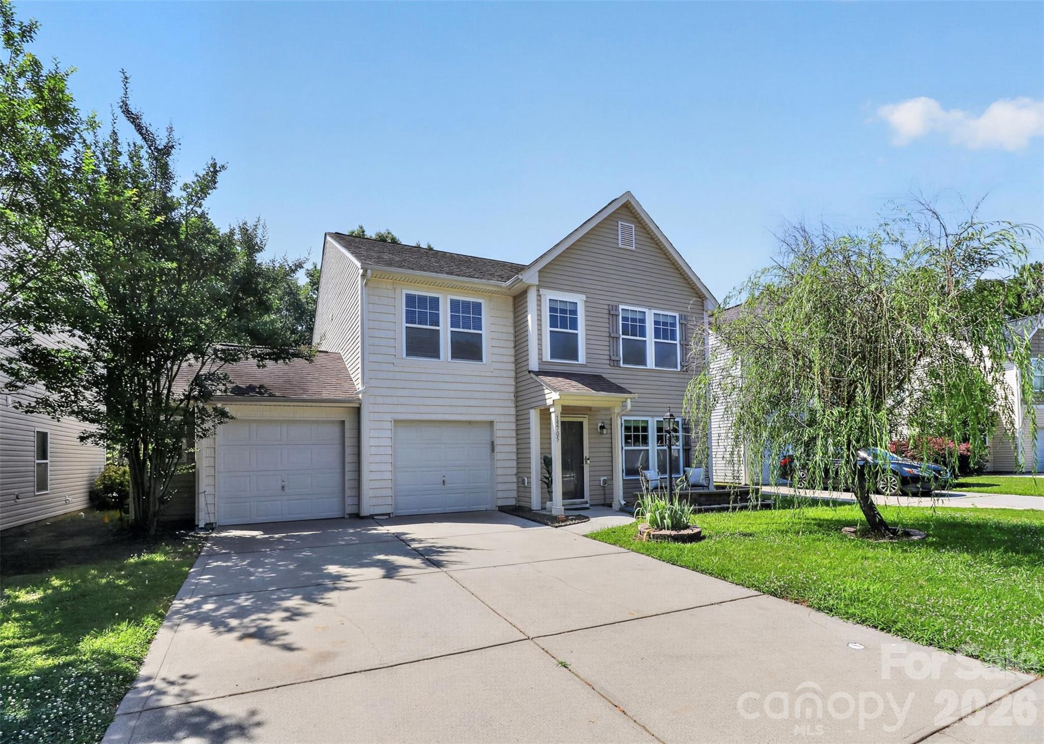 15705 Lakepoint Forest Drive Property Photo 1