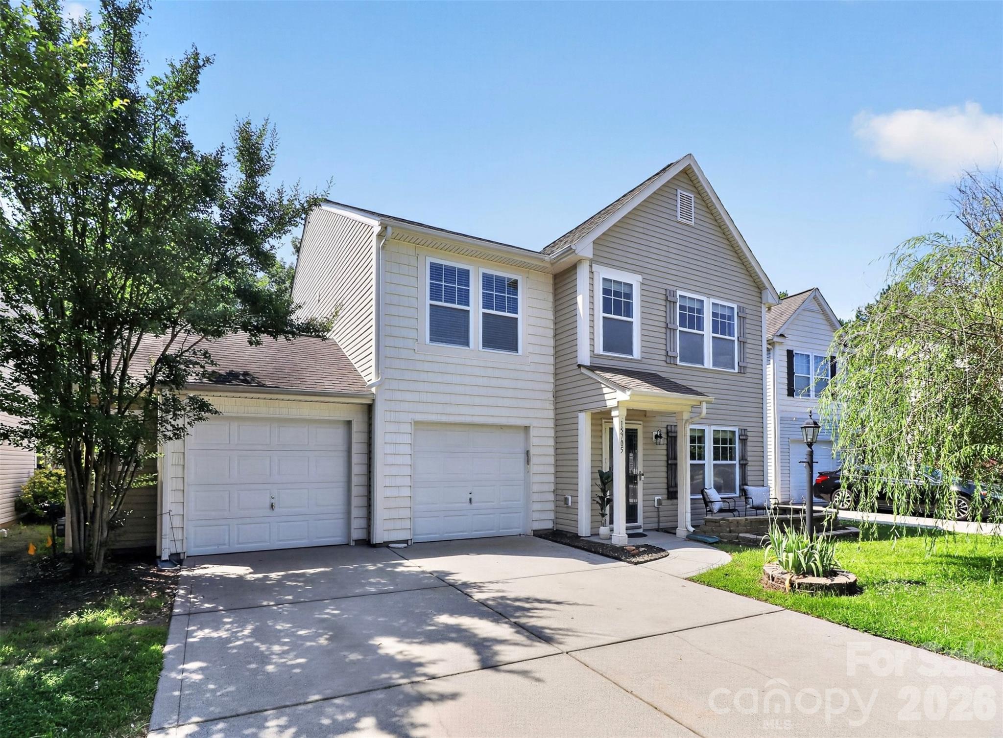 15705 Lakepoint Forest Drive Property Photo 2