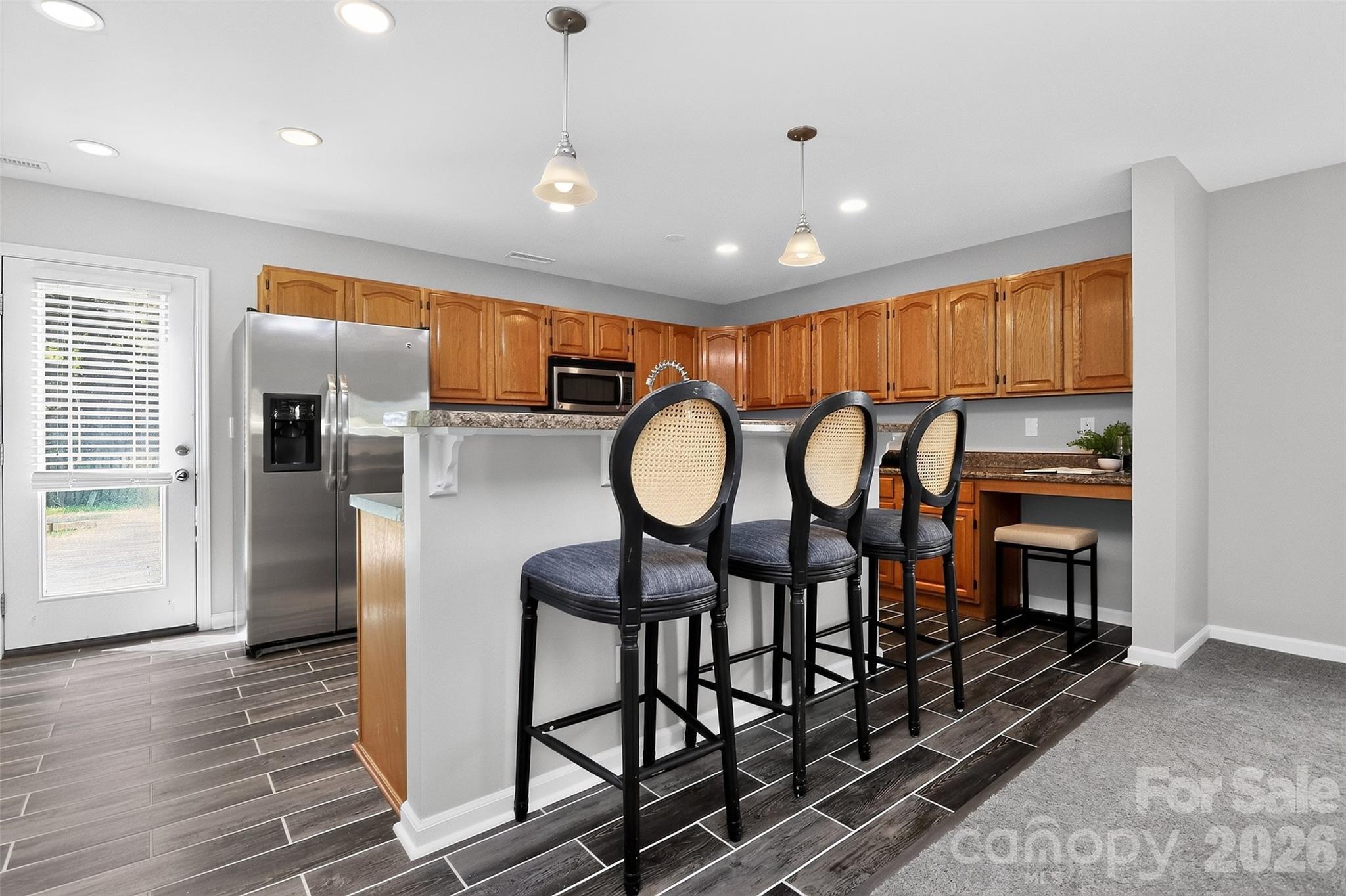 15705 Lakepoint Forest Drive Property Photo 12