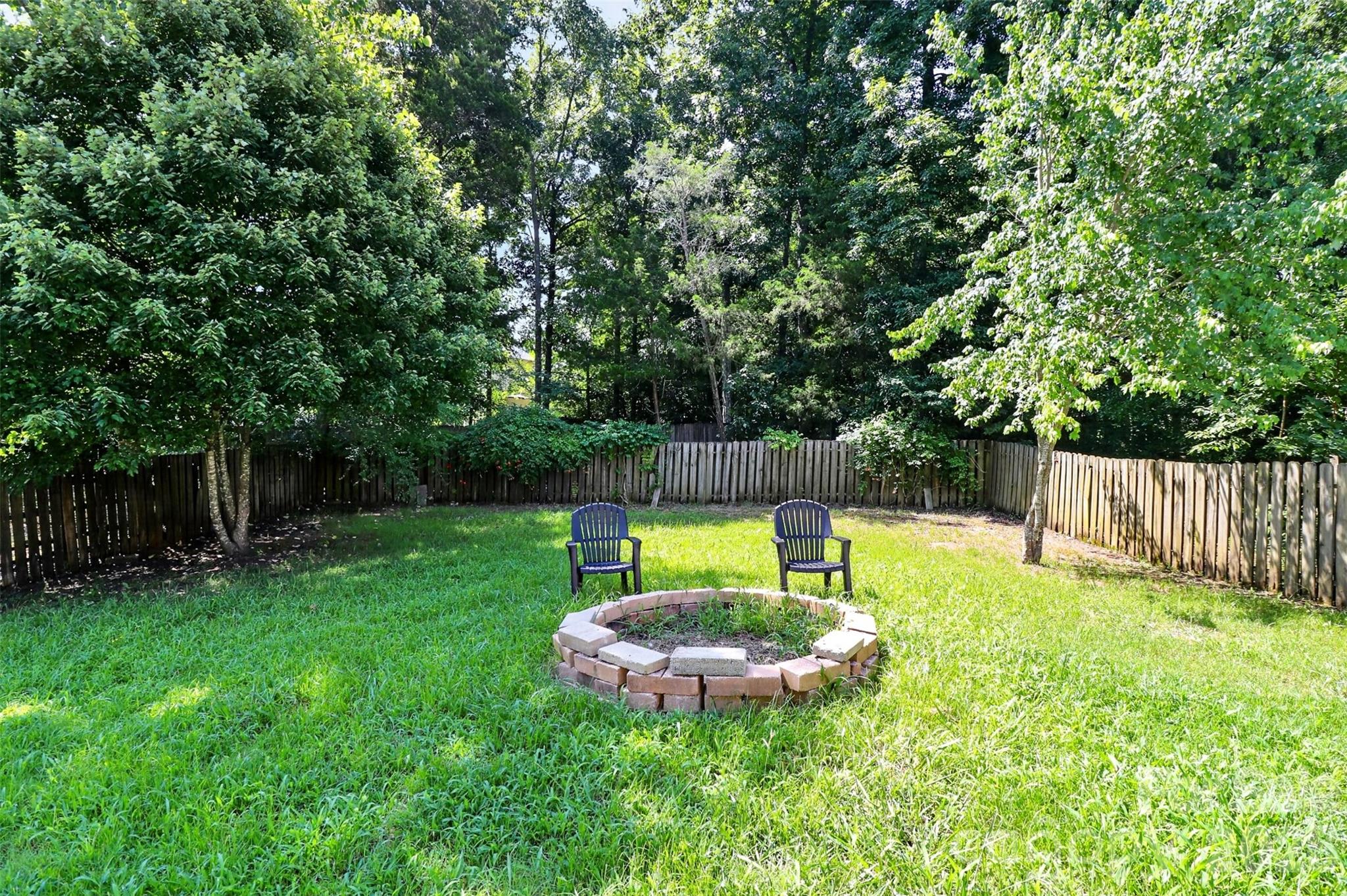 15705 Lakepoint Forest Drive Property Photo 34
