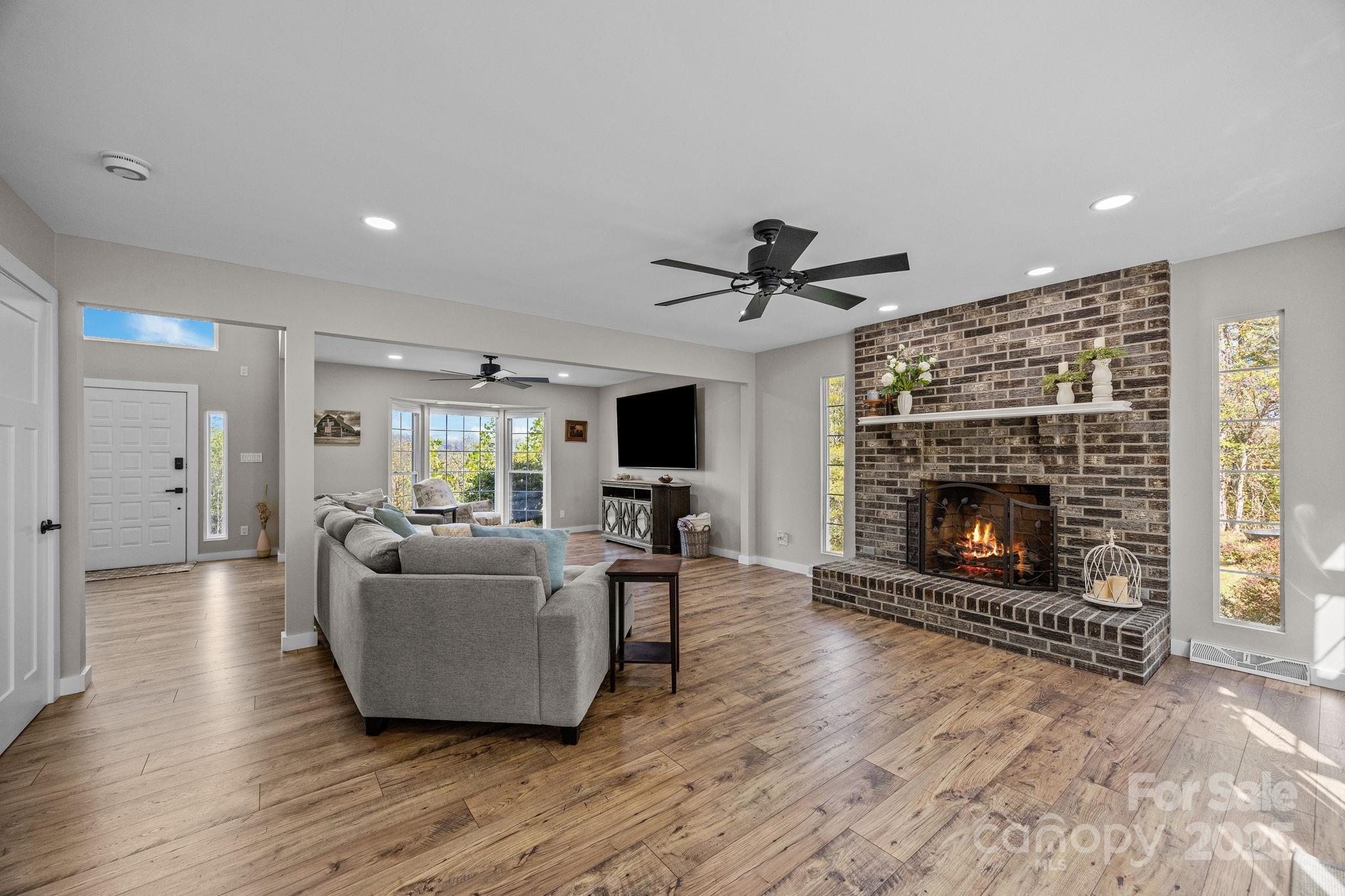 235 Petersburg View Drive Property Photo 4