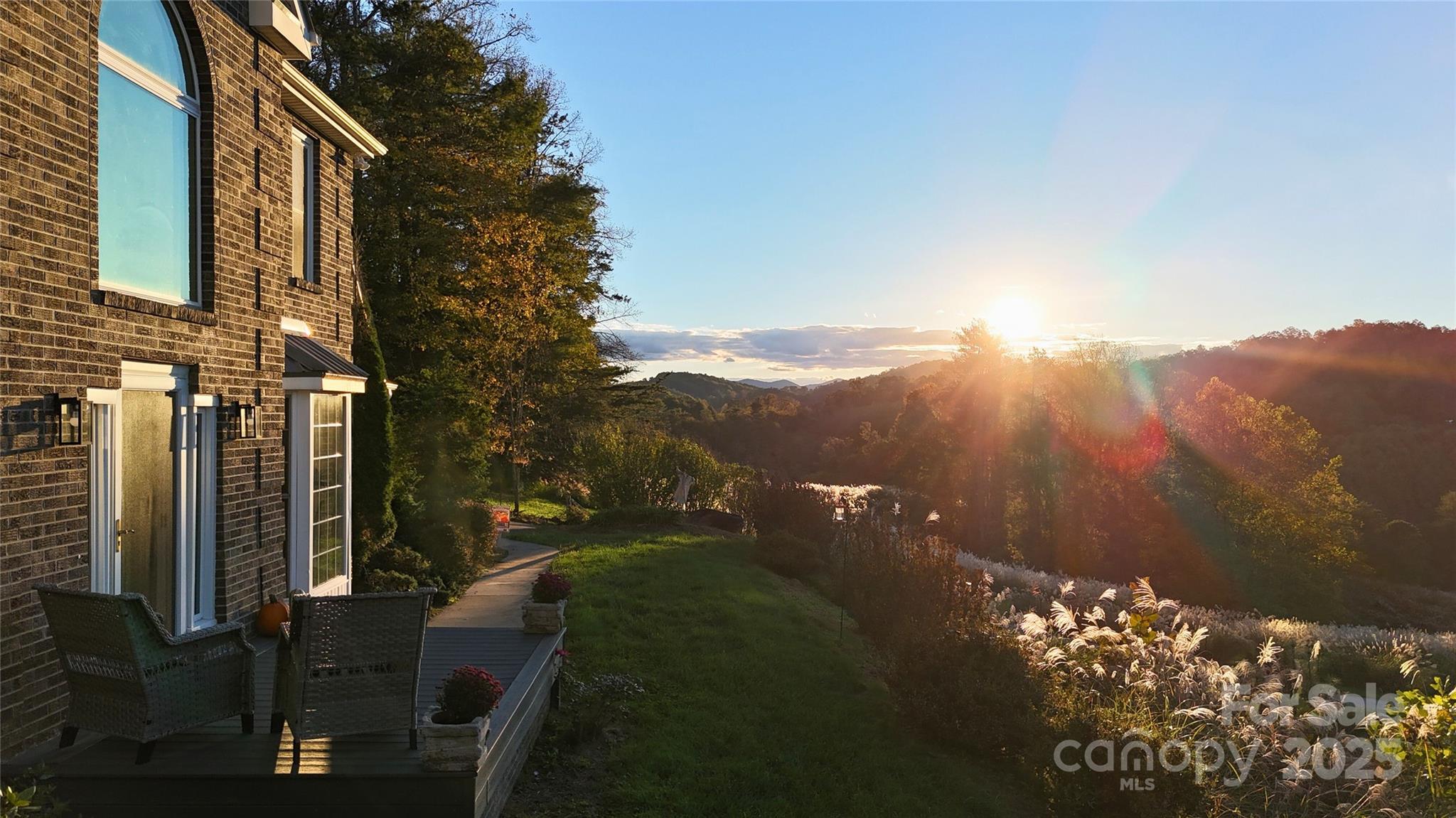 235 Petersburg View Drive Property Photo 6