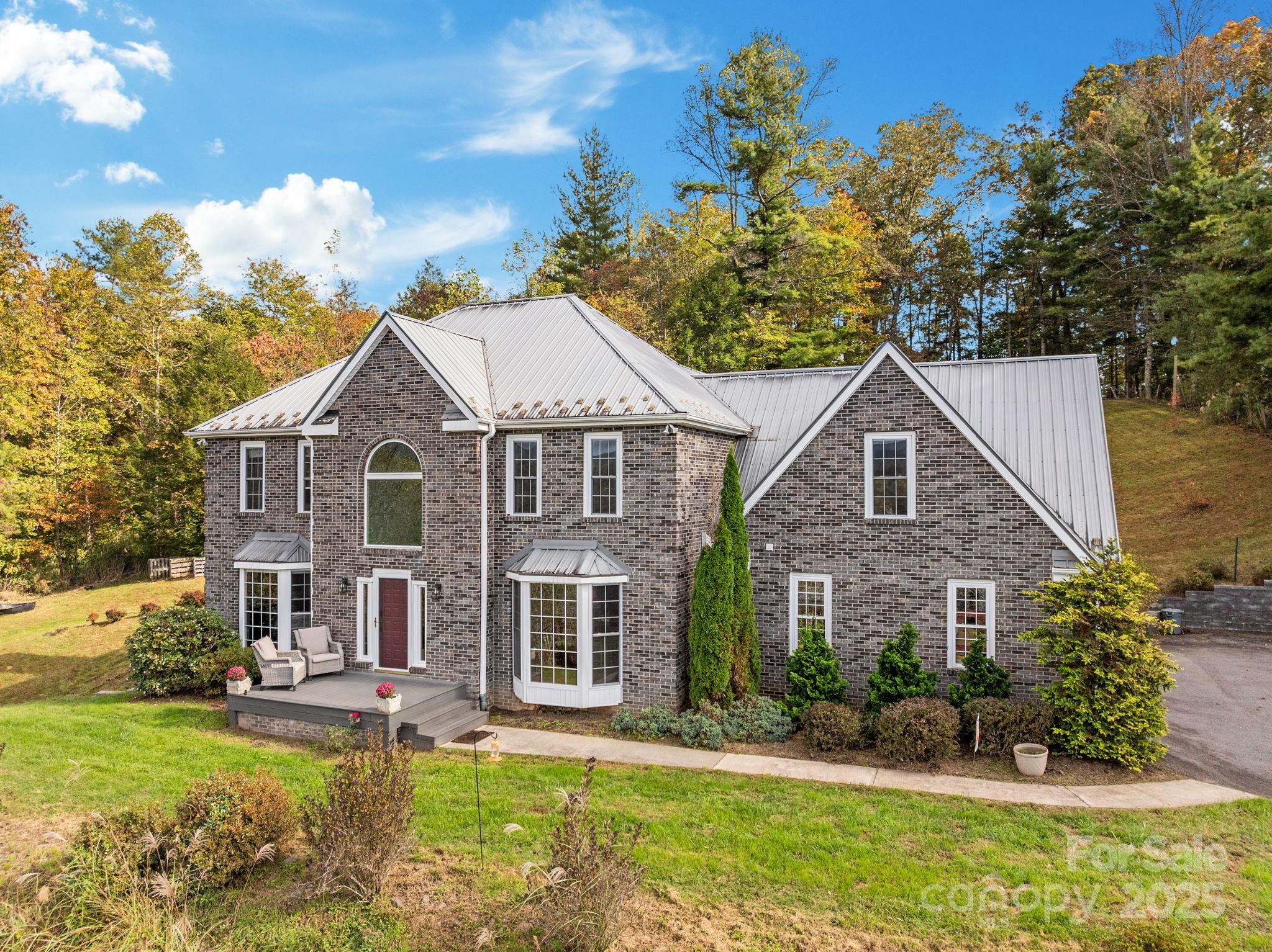 235 Petersburg View Drive Property Photo 10