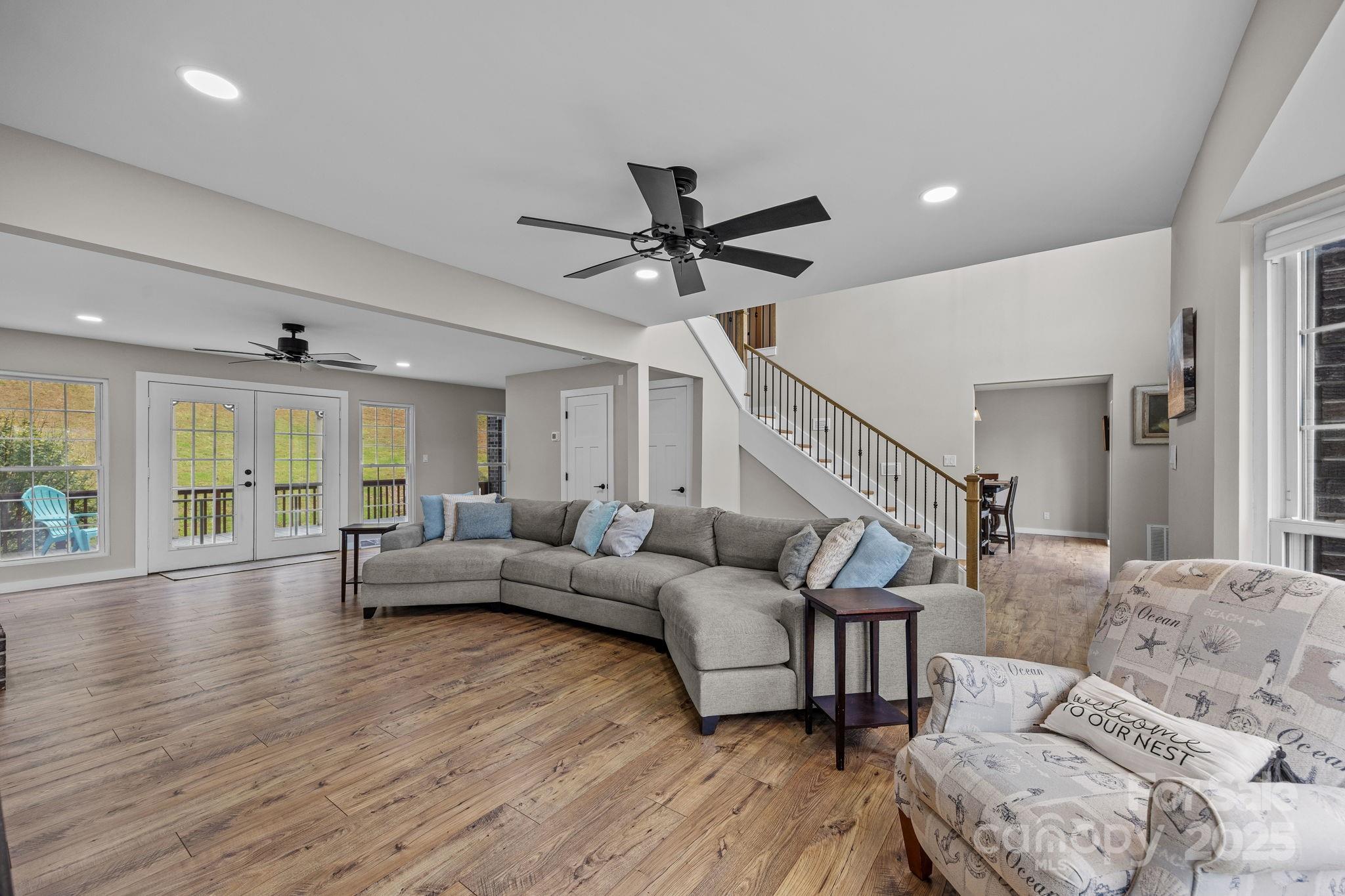 235 Petersburg View Drive Property Photo 14