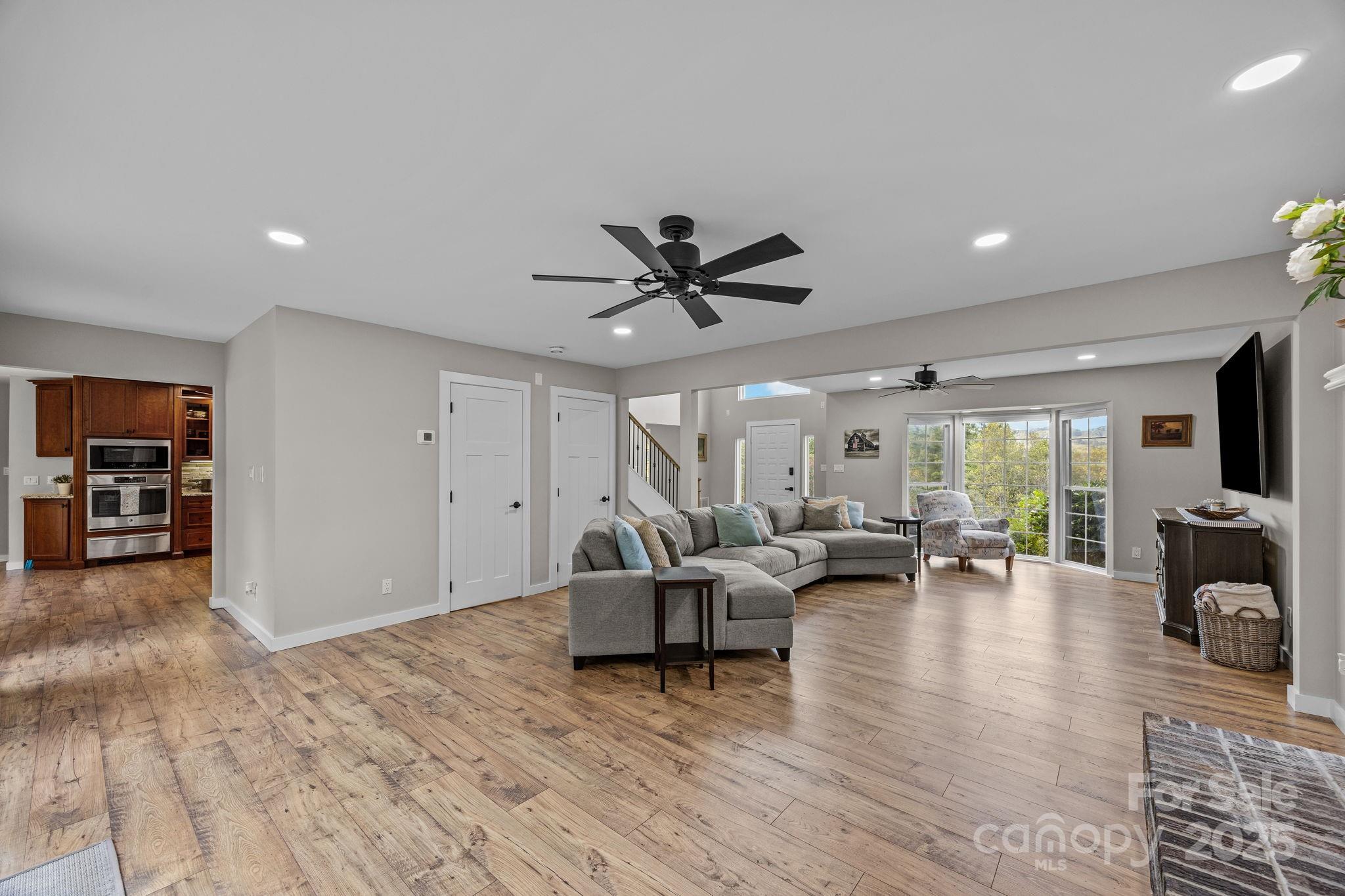 235 Petersburg View Drive Property Photo 15