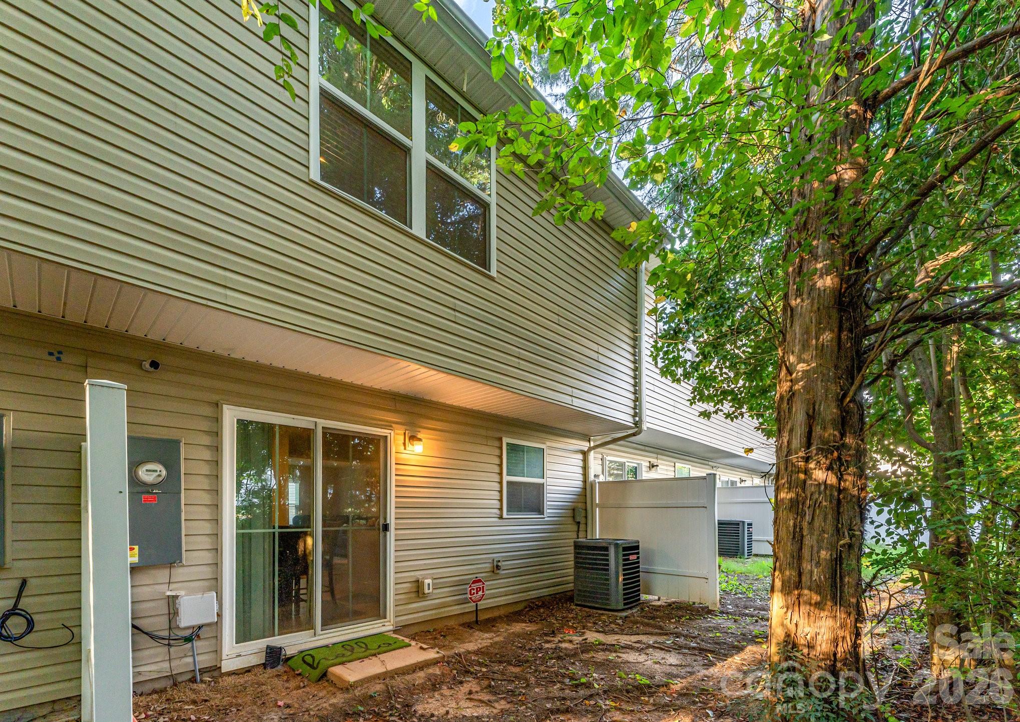 5356 Austin Knoll Court Property Photo 5