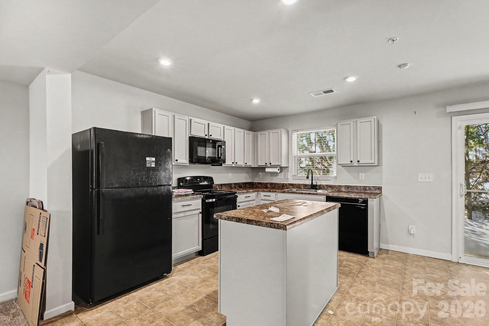 5356 Austin Knoll Court Property Photo 10