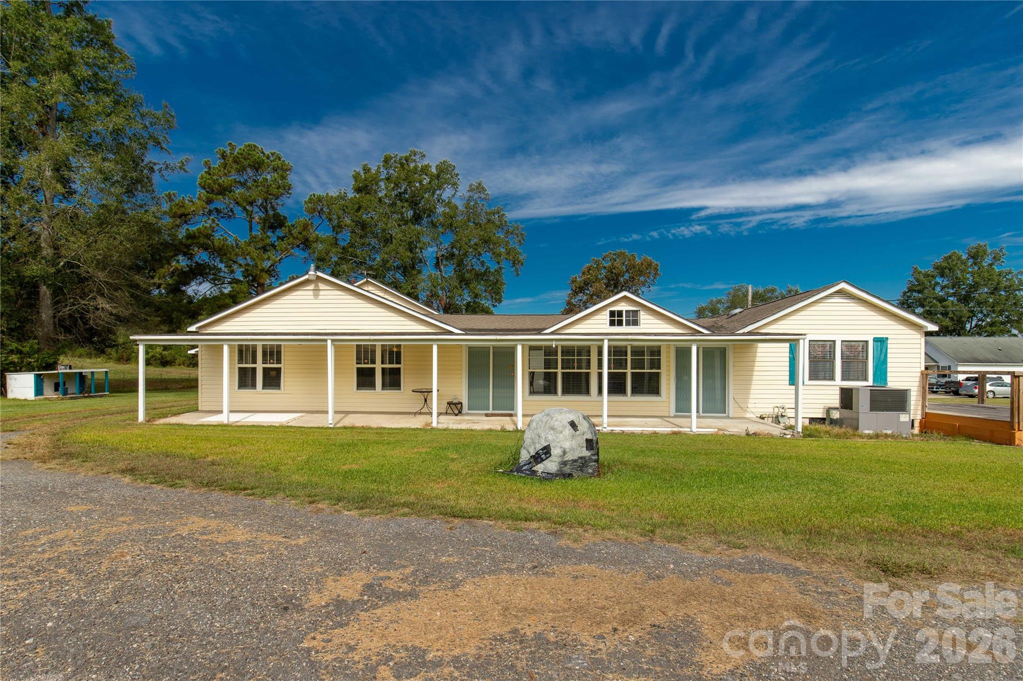 2538 Old Camden Highway Property Photo 2