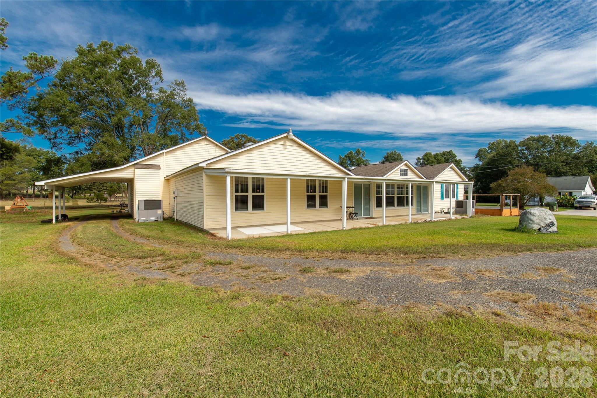 2538 Old Camden Highway Property Photo 4