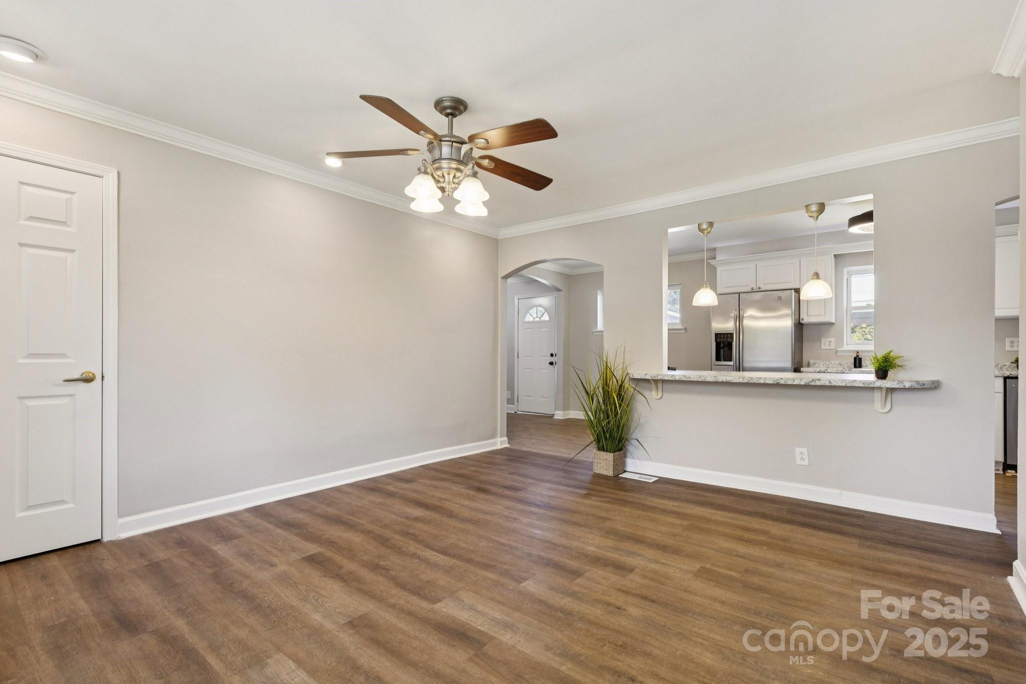 1024 Old Mountain View Road Property Photo 13