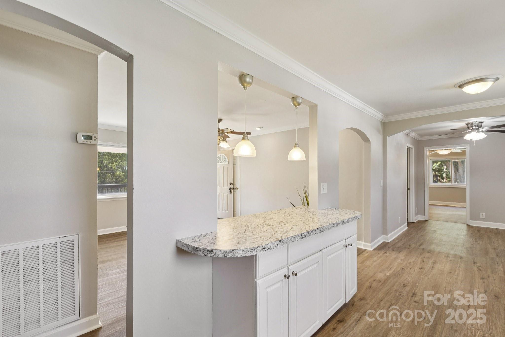 1024 Old Mountain View Road Property Photo 15