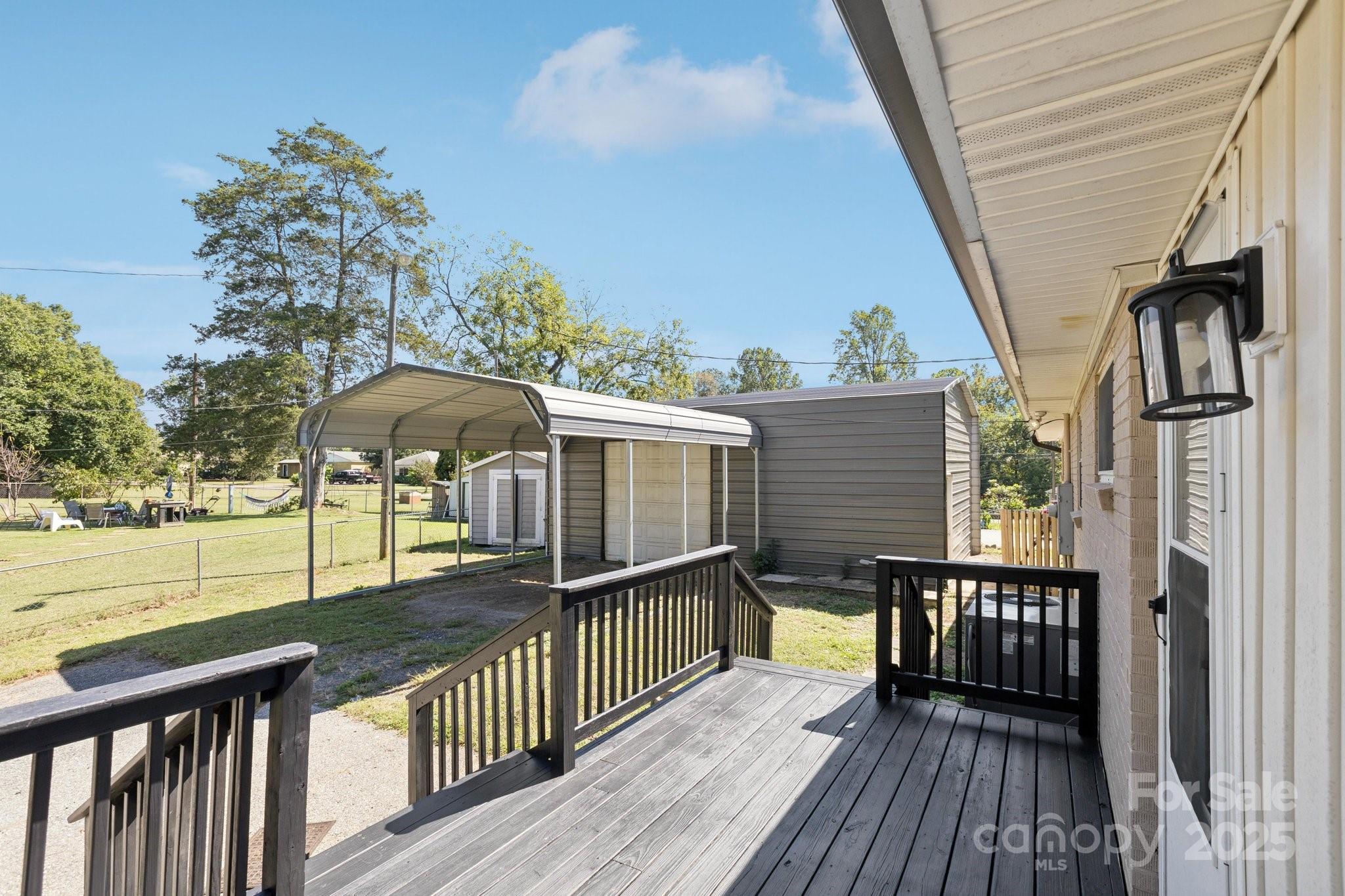 1024 Old Mountain View Road Property Photo 18