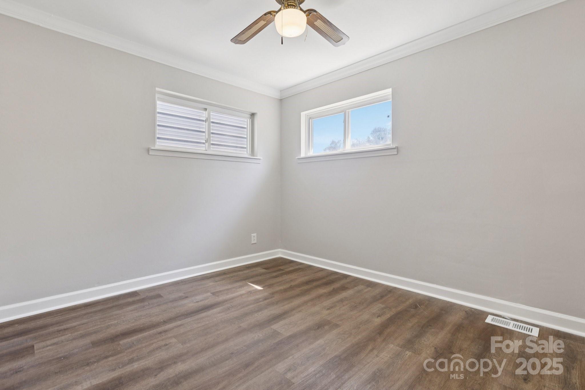 1024 Old Mountain View Road Property Photo 25