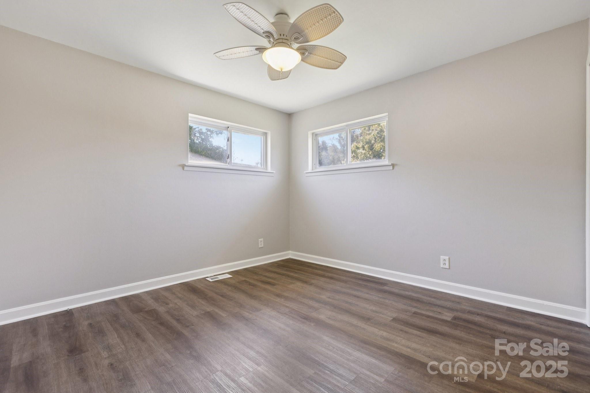 1024 Old Mountain View Road Property Photo 28