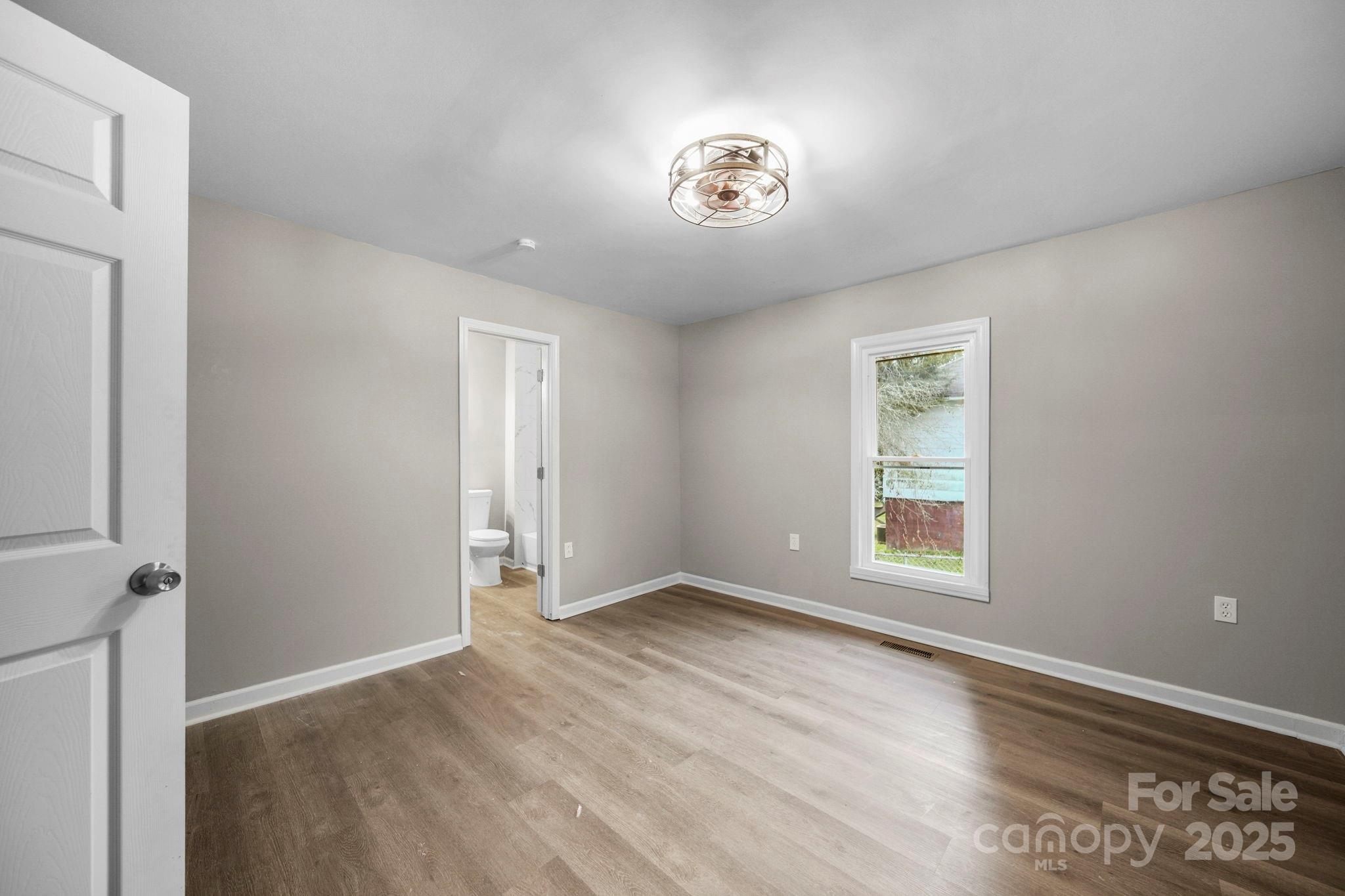 1132 Perkins Street Property Photo 8