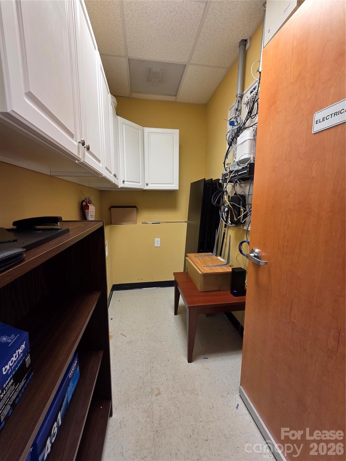 3121 Springbank Lane Property Photo 14