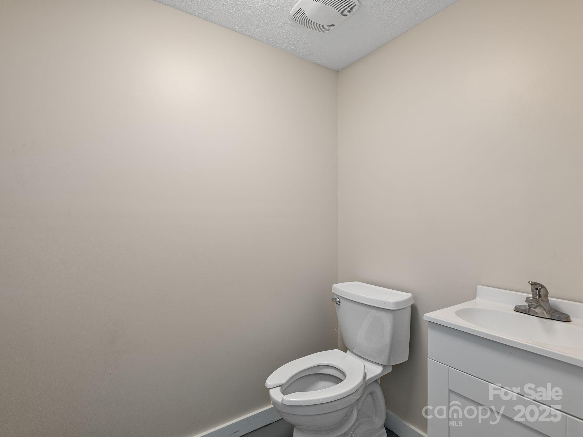 732 Jonesborough Street Property Photo 8