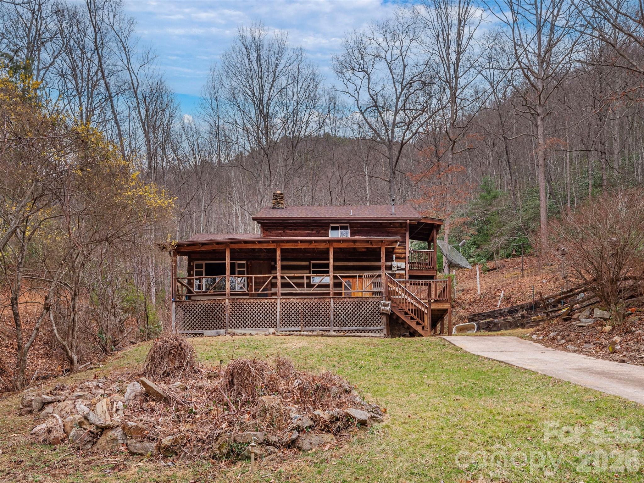 775 Chambers Cove Road Property Photo 1