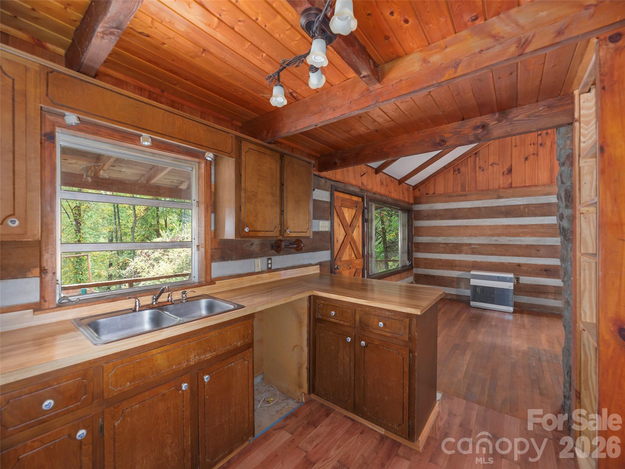 775 Chambers Cove Road Property Photo 12