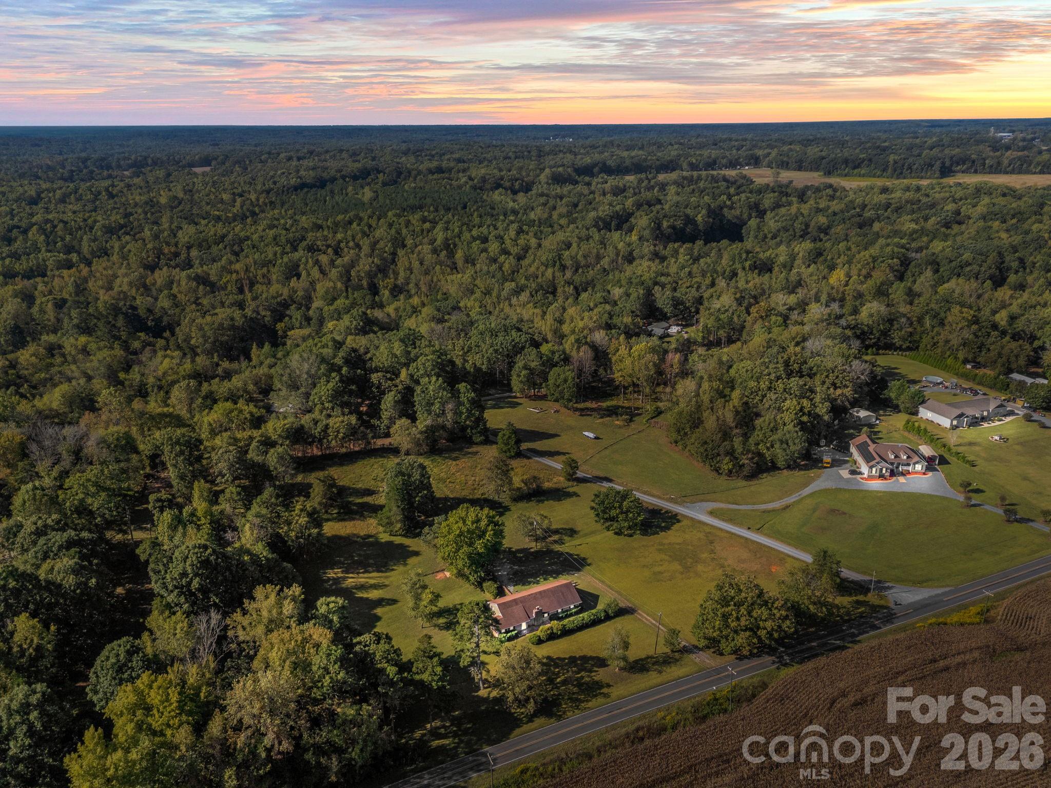 945 Alvin Hough Road Property Photo 1
